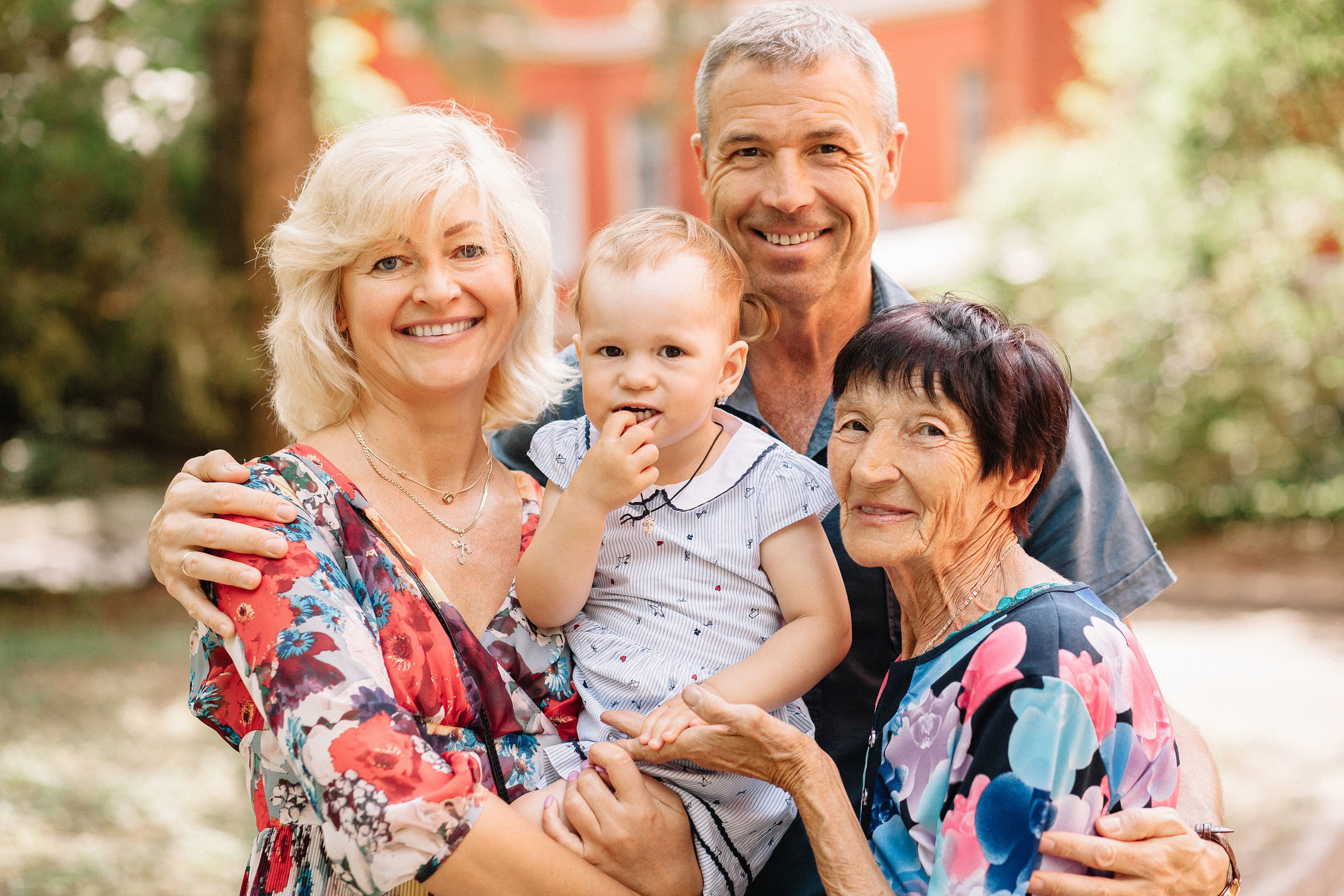 Вручение дипломов ВМедА. Семейный и свадебный фотограф в Майкопе Михаил Мартиросян