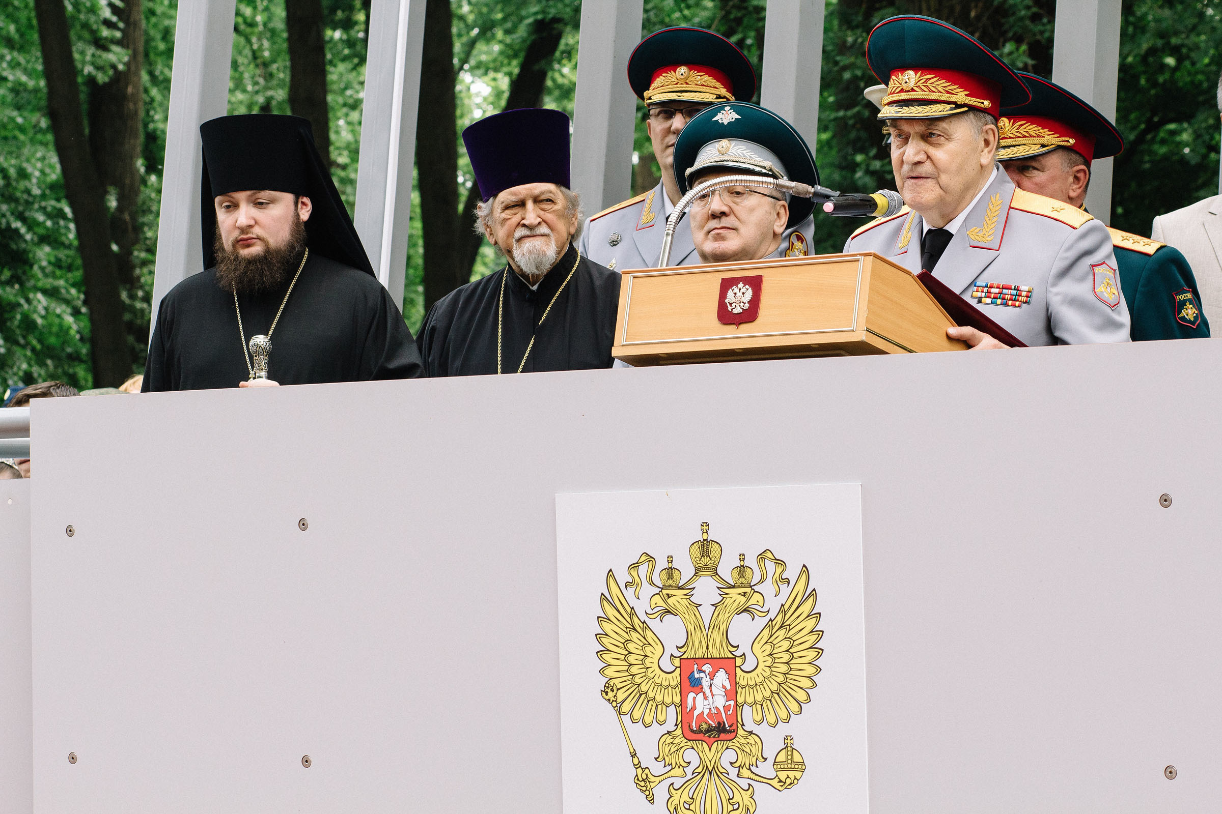 Вручение дипломов ВМедА. Семейный и свадебный фотограф в Майкопе Михаил Мартиросян