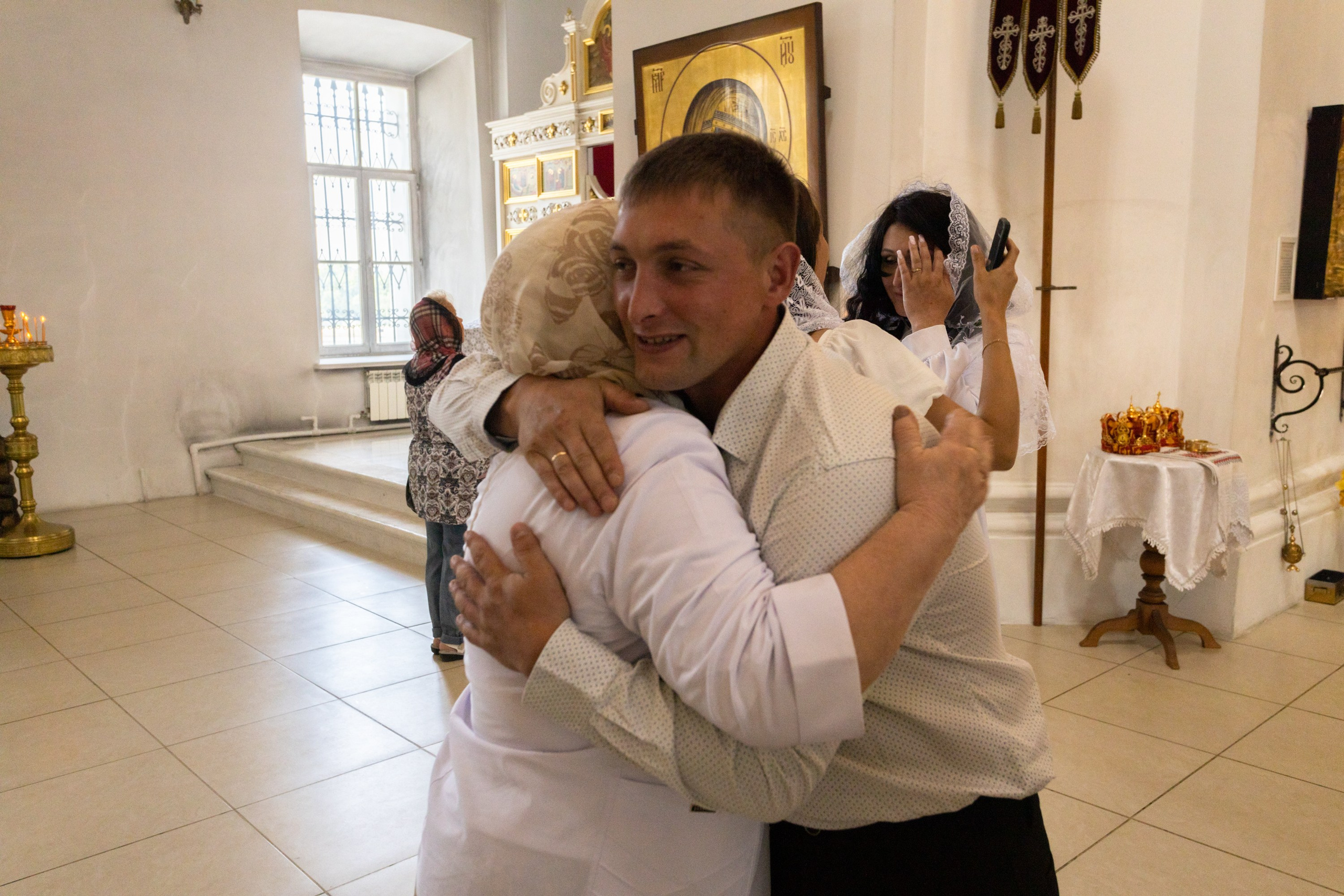 Свадьба, роспись в ЗАГСе, венчание, крещение, выписка из роддома — фотосъёмка. Визуальная упаковка брендов и проектов через фото и видеопроизводство