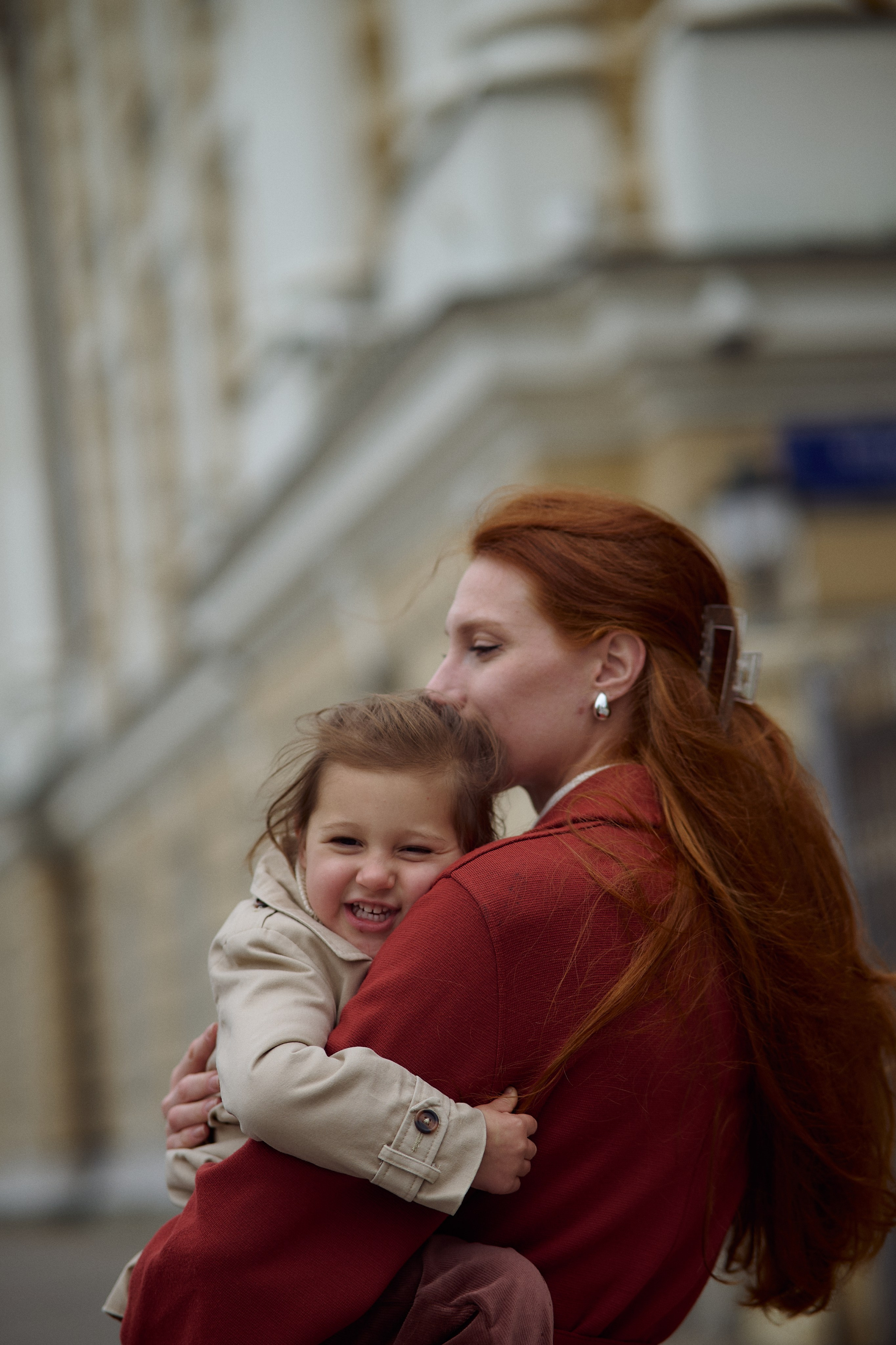Рита и Кира. Прогулка по центру. Семейный и свадебный lifestyle-фотограф в Москве Мария Петрова