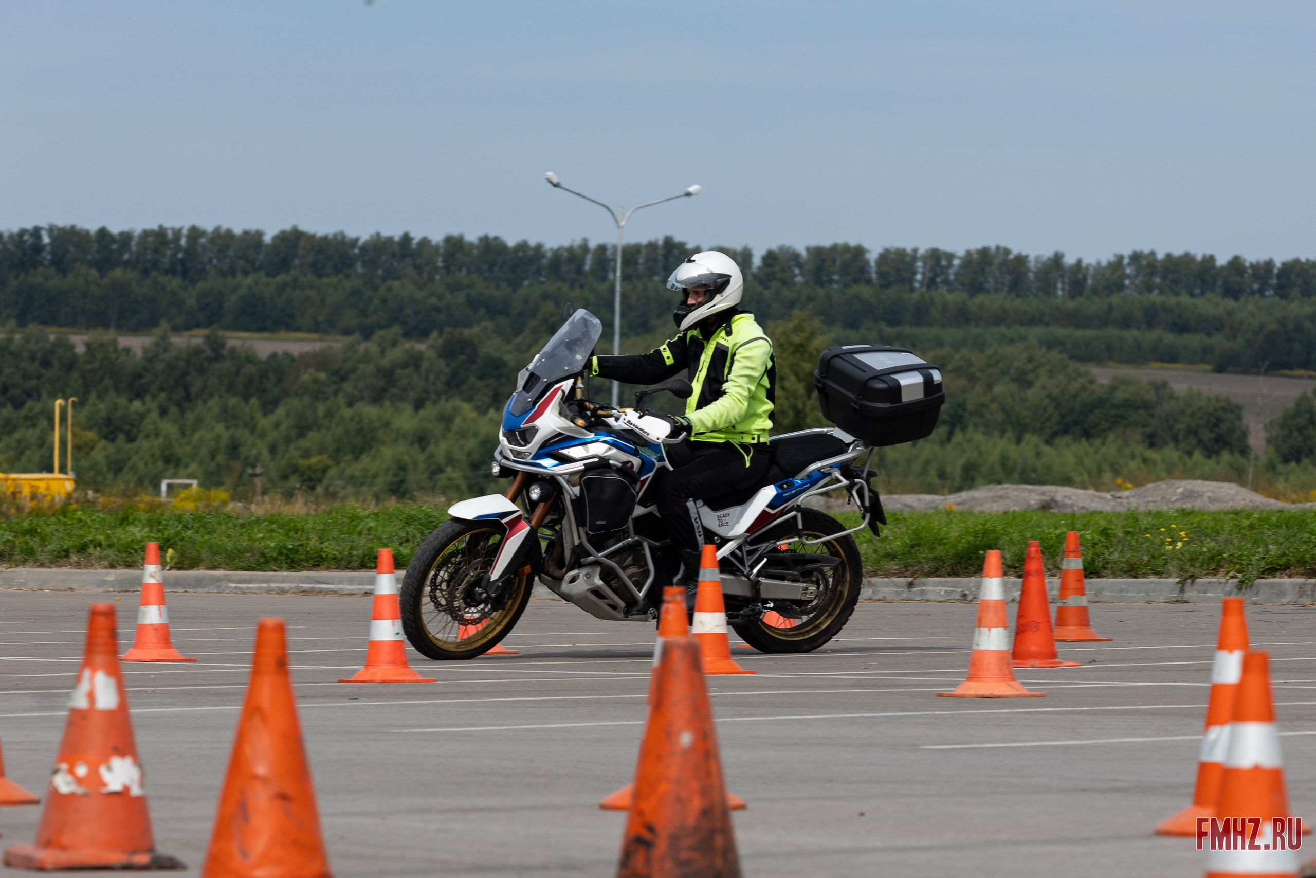 Мотоцунами. Фотограф Ольга Гирусова «Пантерочка» Москва