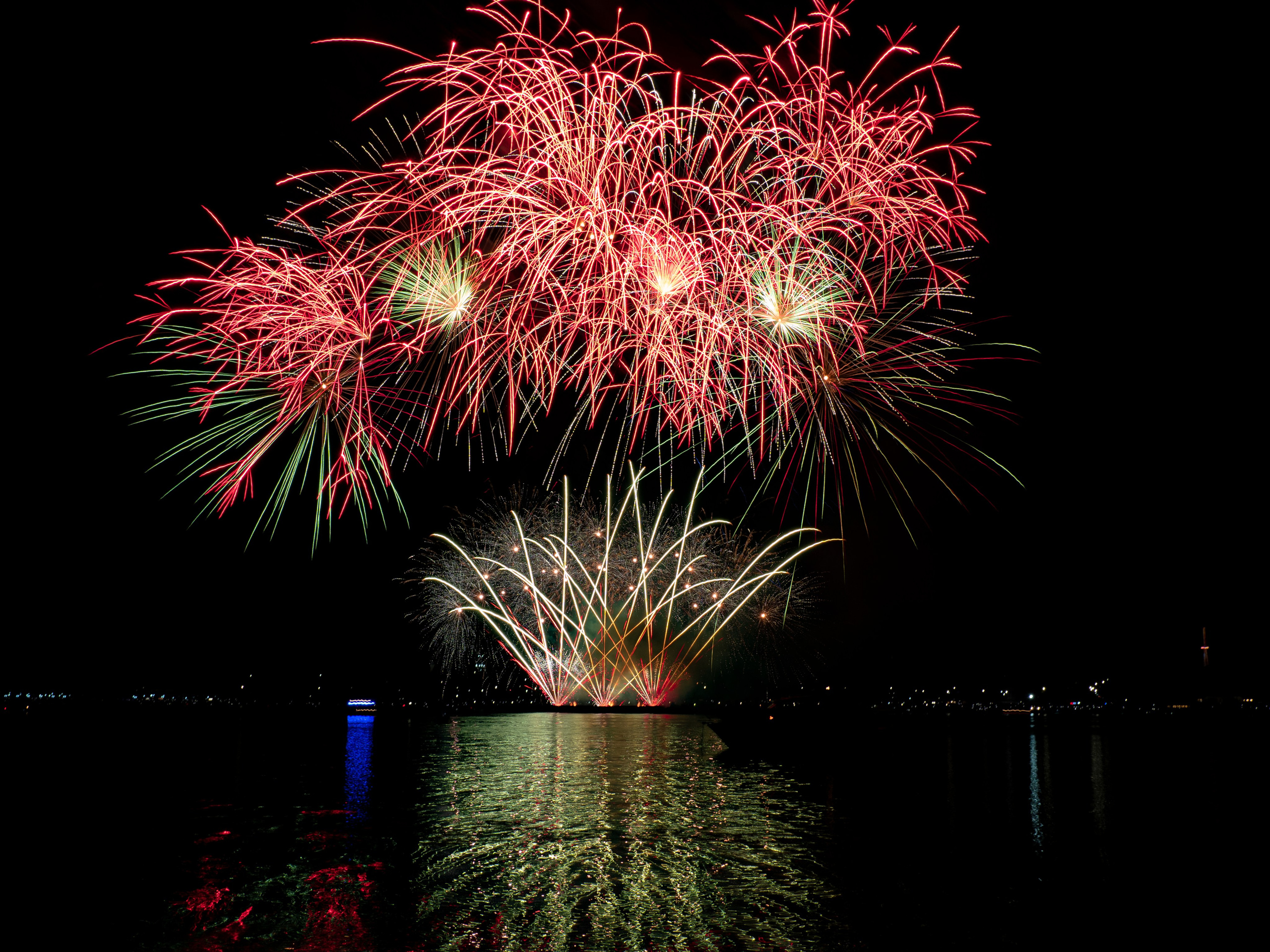 Фестиваль фейерверков «Серебряная ладья». Главная