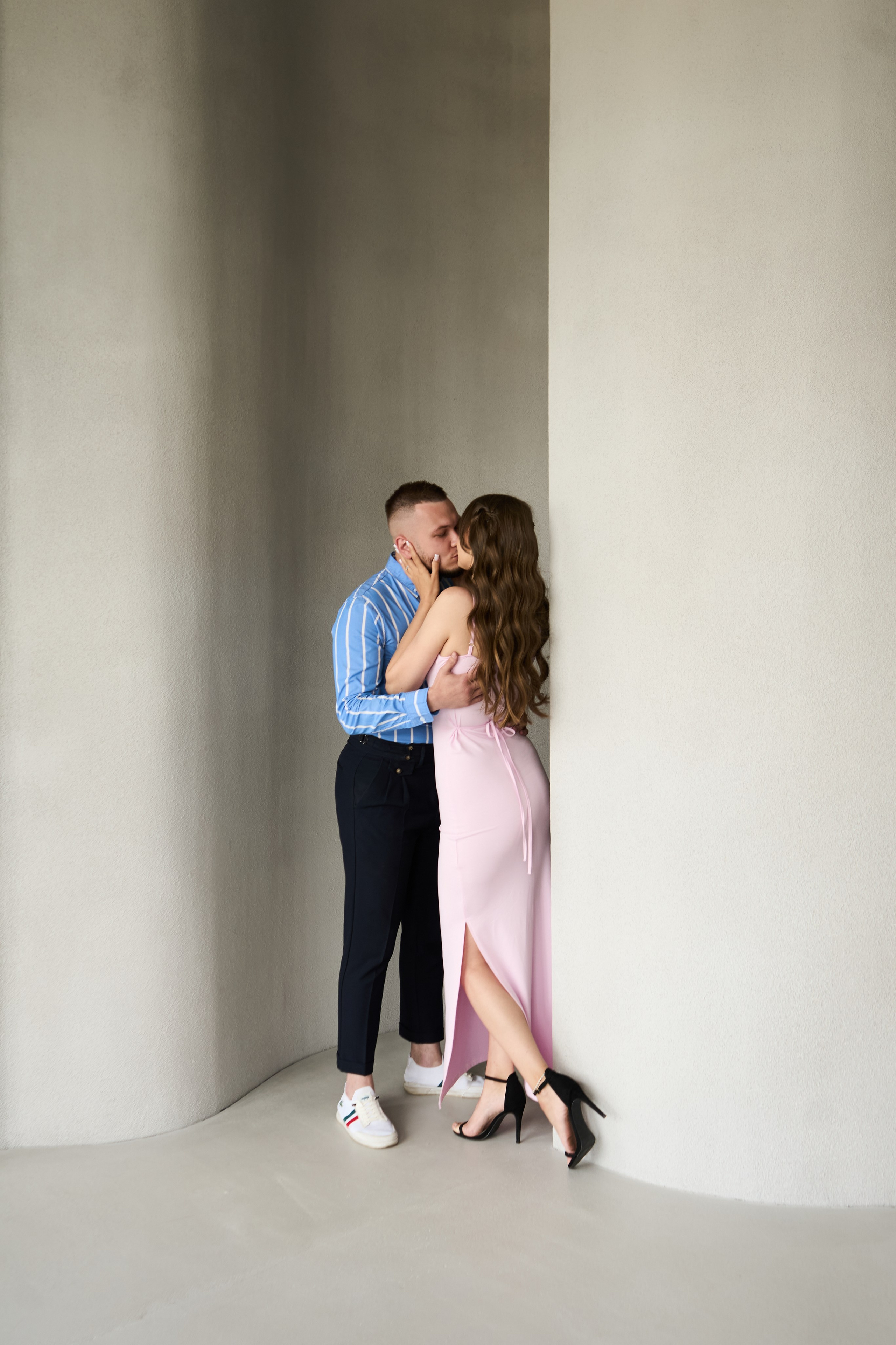 Фотосессия пары в студии. Фотограф Екатеринбург Кокшарова Александра