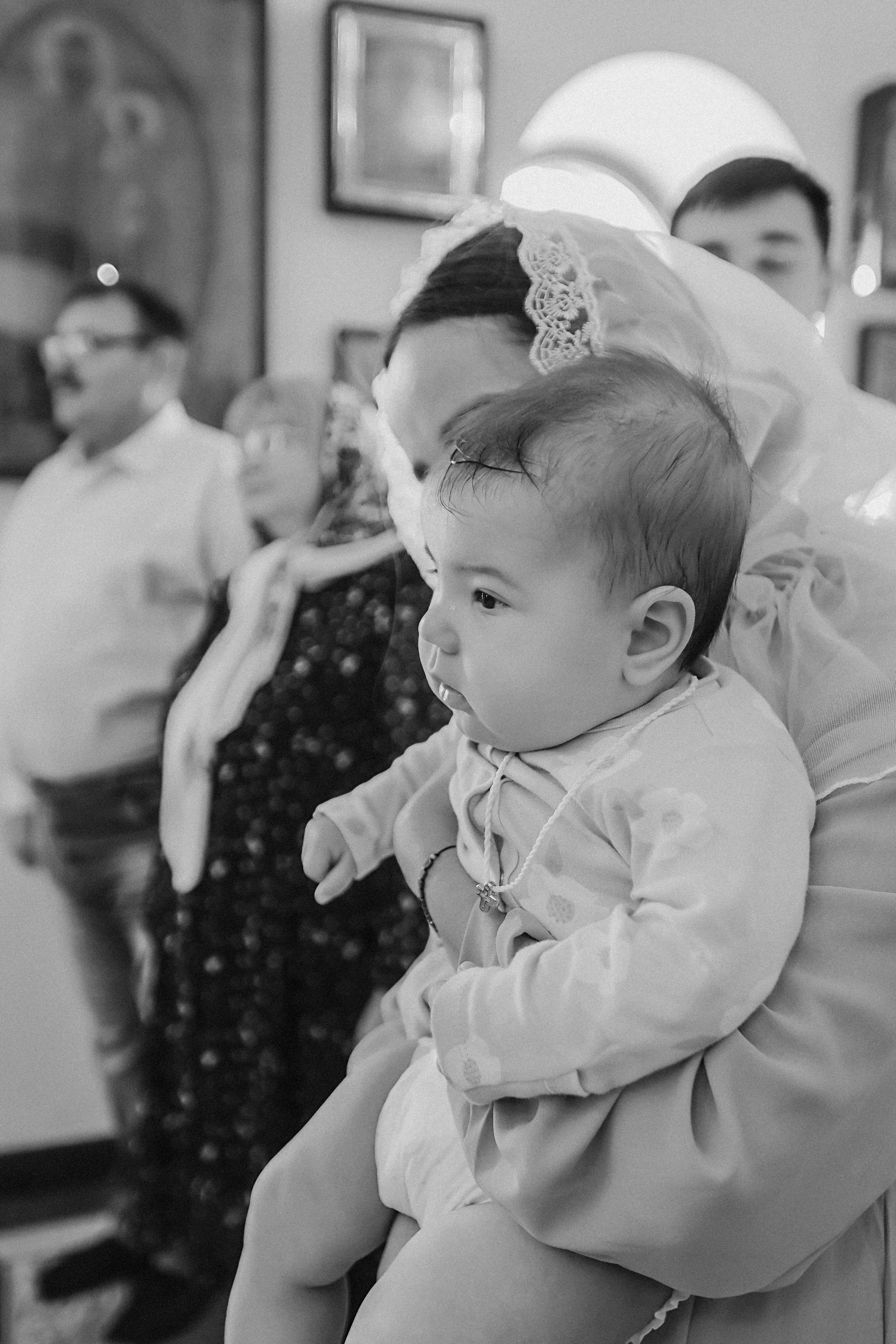 Крещение круглая церковь. Семейный фотограф Тюмень, фотограф на роды Салмина Мария