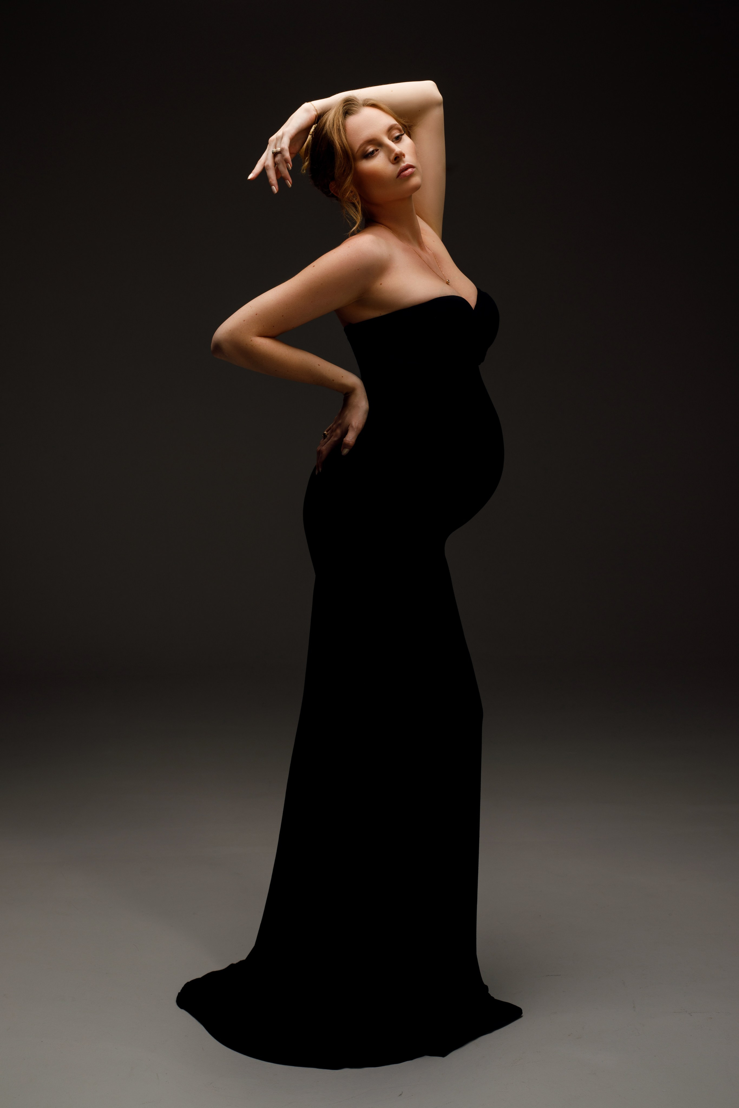 ChКаталог платьев беременных Chanel