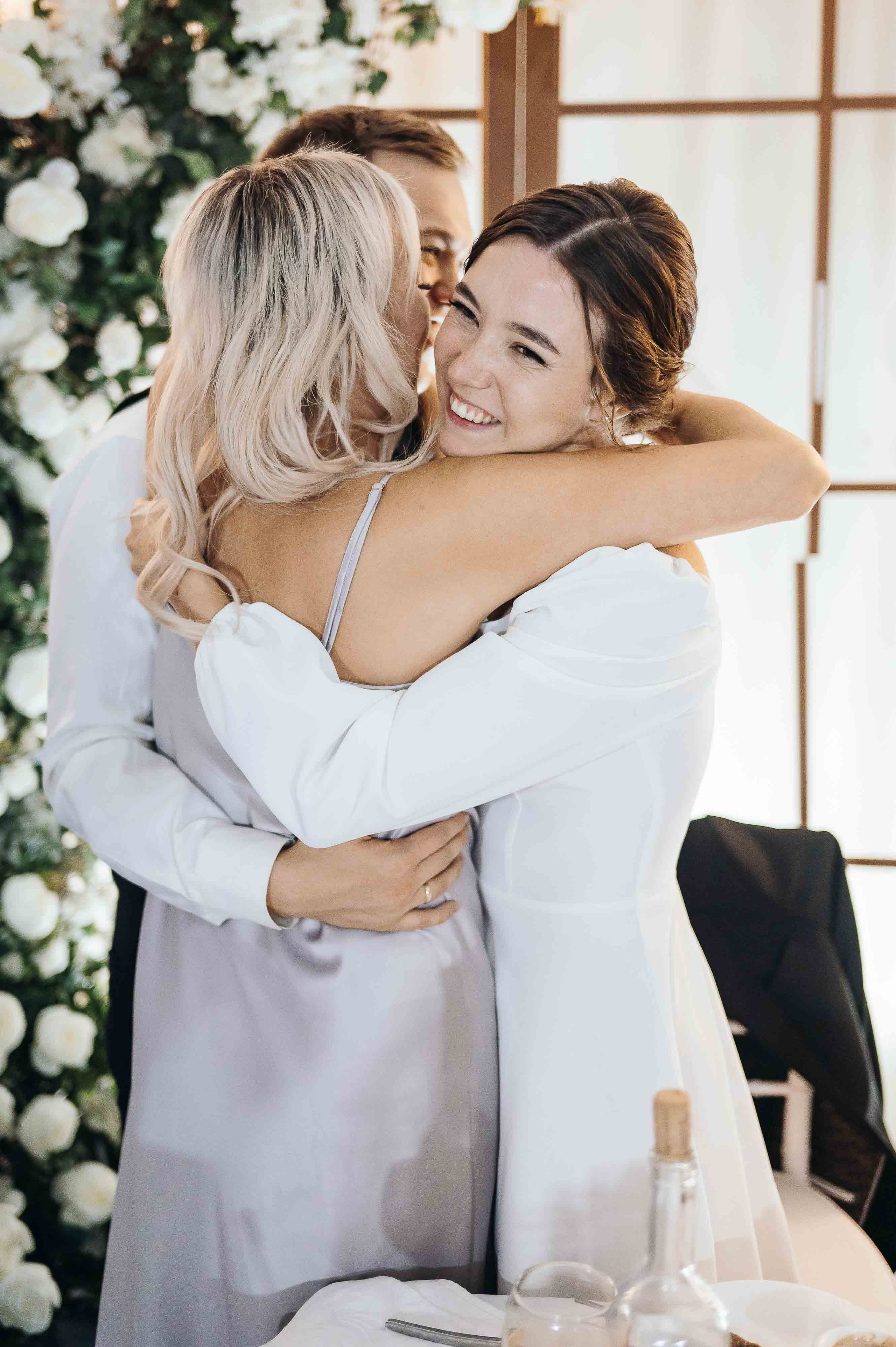 Совместные сборы в отеле. Свадебный и семейный фотограф в Котласе Никита Попов