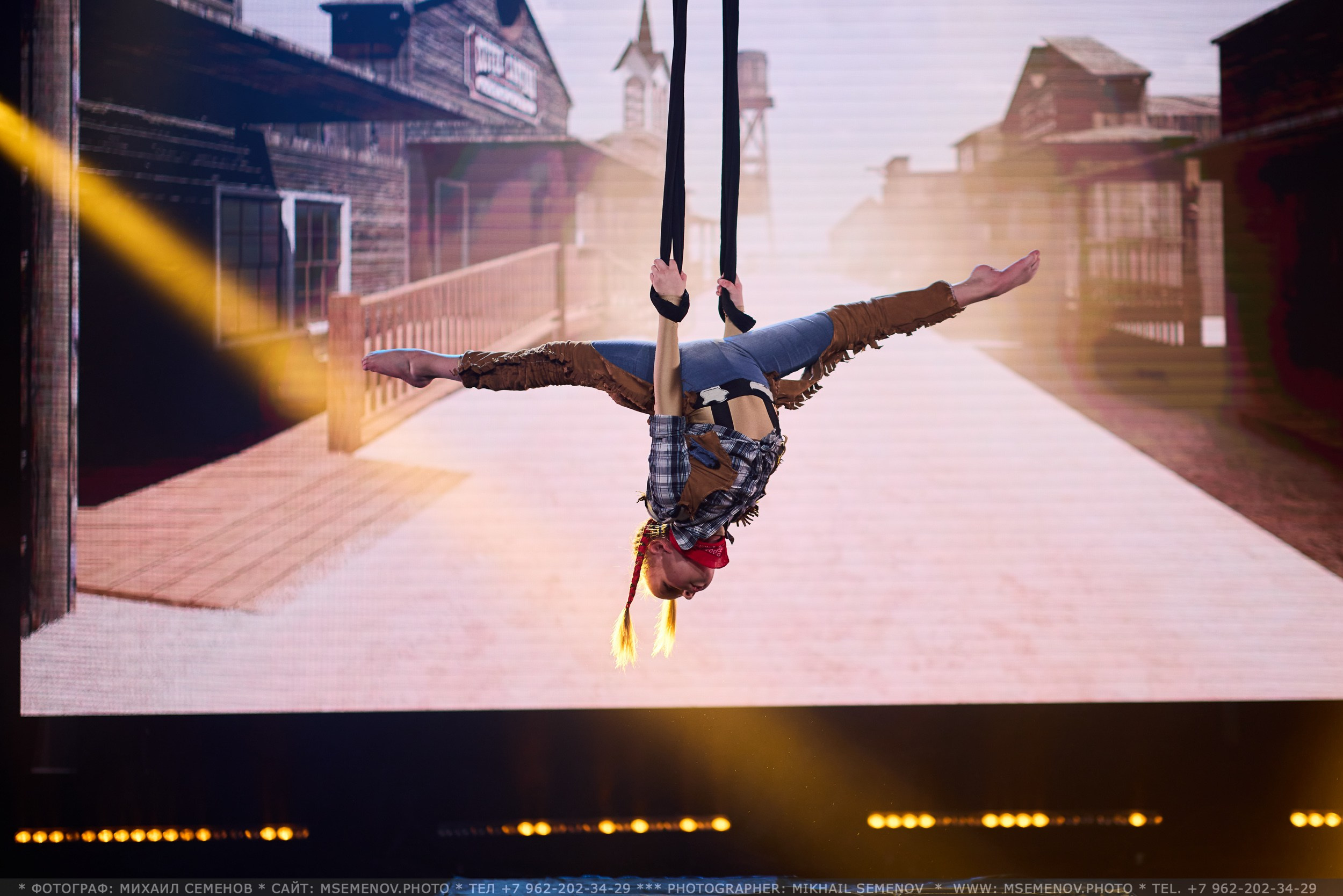 АНОНС фоторепортажа с Юбилейного концерта «ГРАЦИЯ». Фотограф, фотопроекты Михаила Семенова в Ярославле. Фотошкола