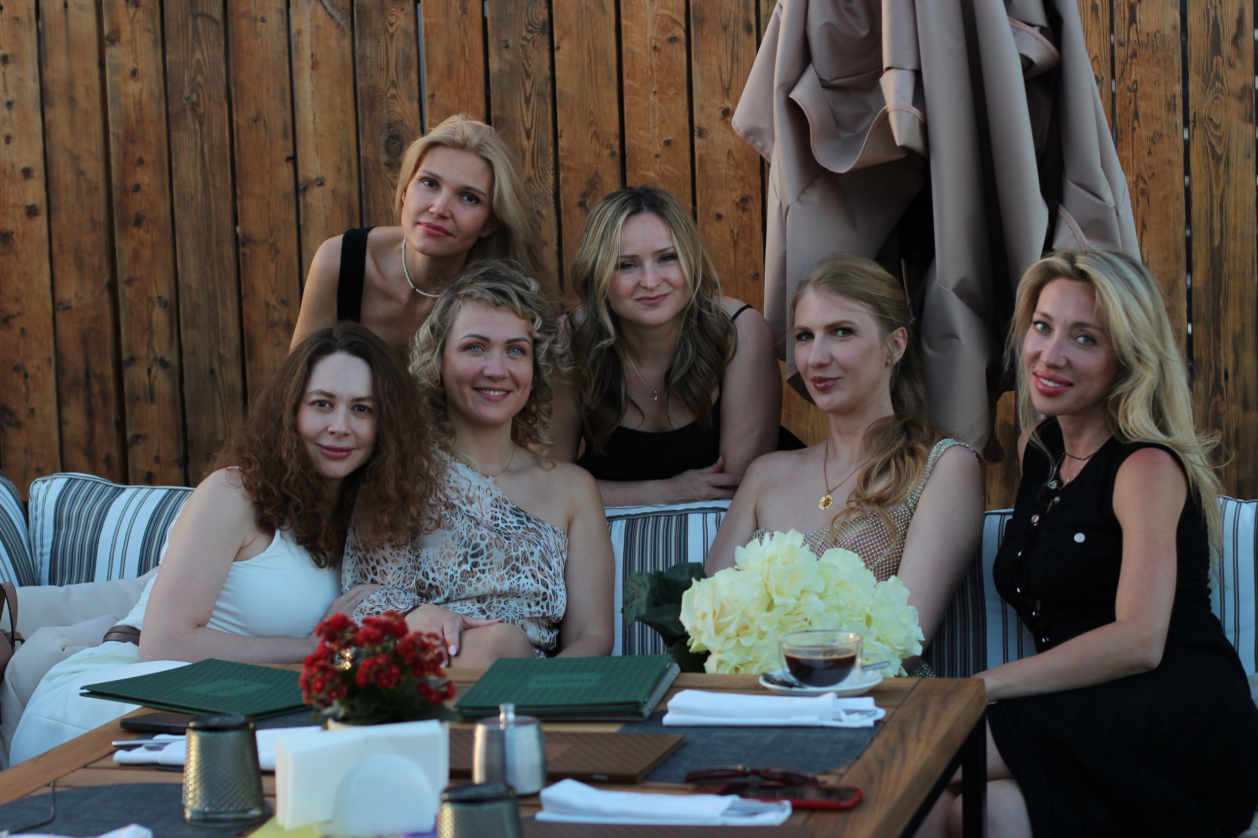 Оксана. День рождения в ресторане Modus. Ваш личный фотограф в Москве Мила