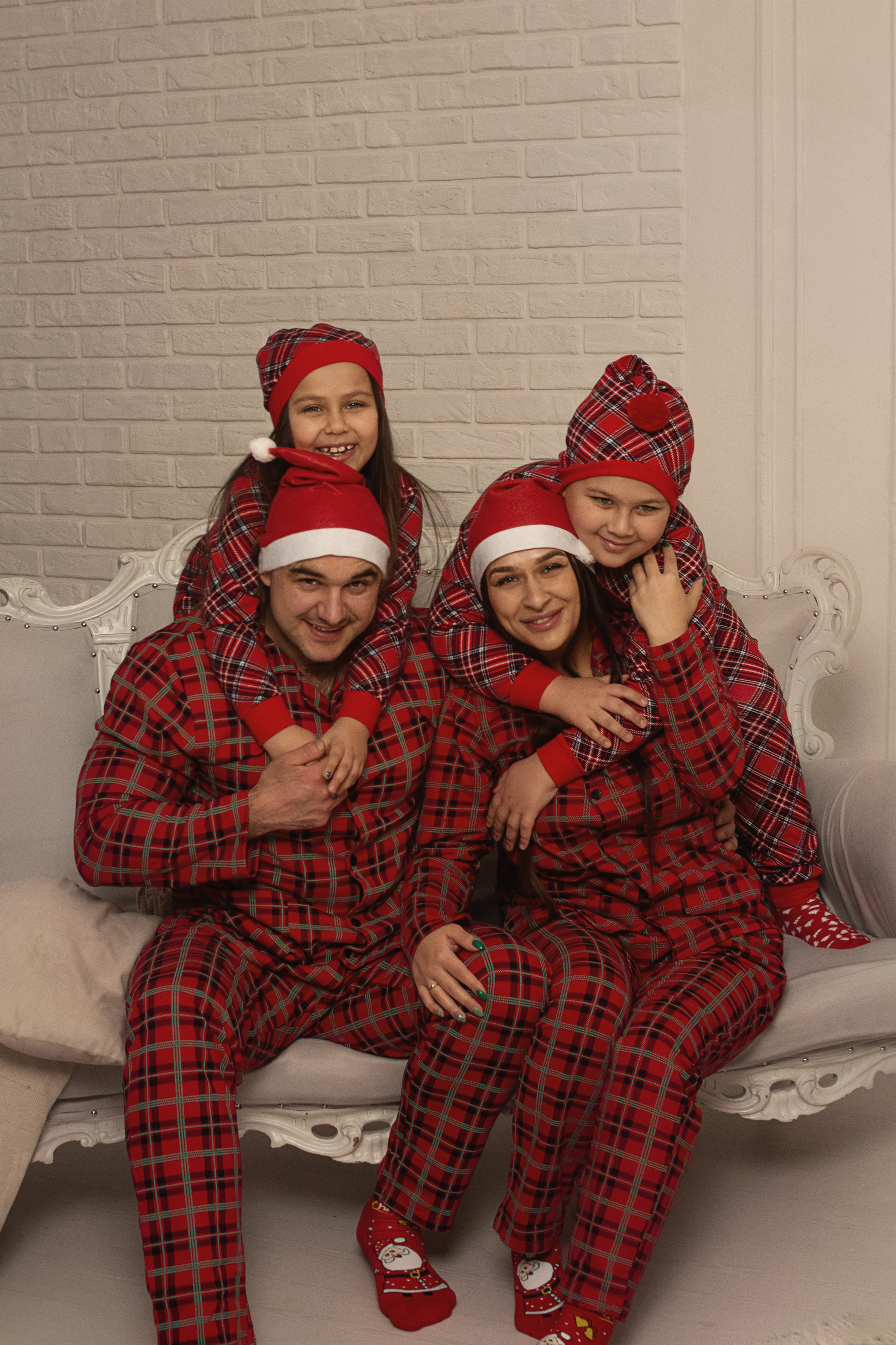 Майя и ее семья. Тютина Оля фотограф-ретушер Екатеринбург