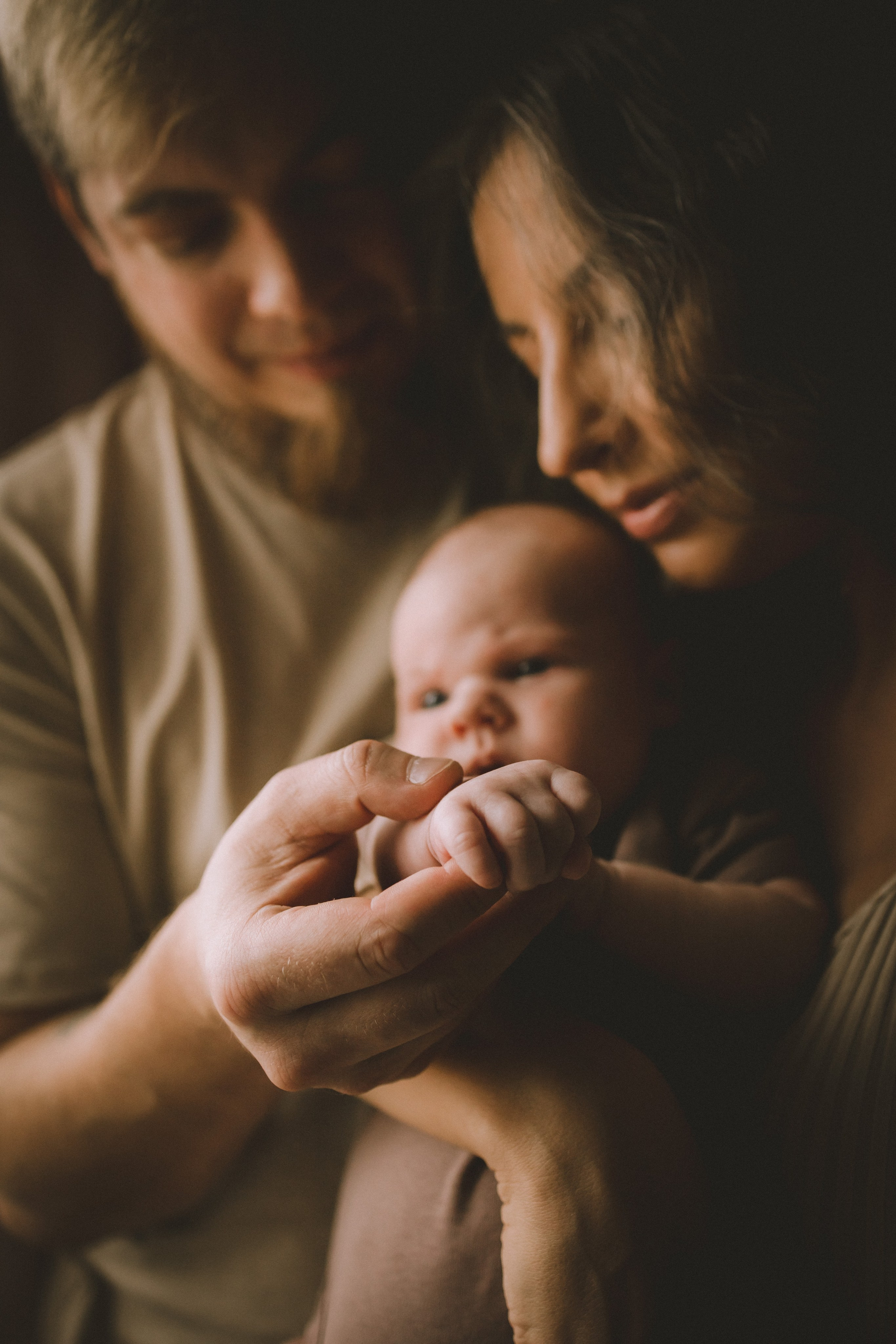 семейная фотосессия с новорождённым дома СПб естественная домашняя обстановка 