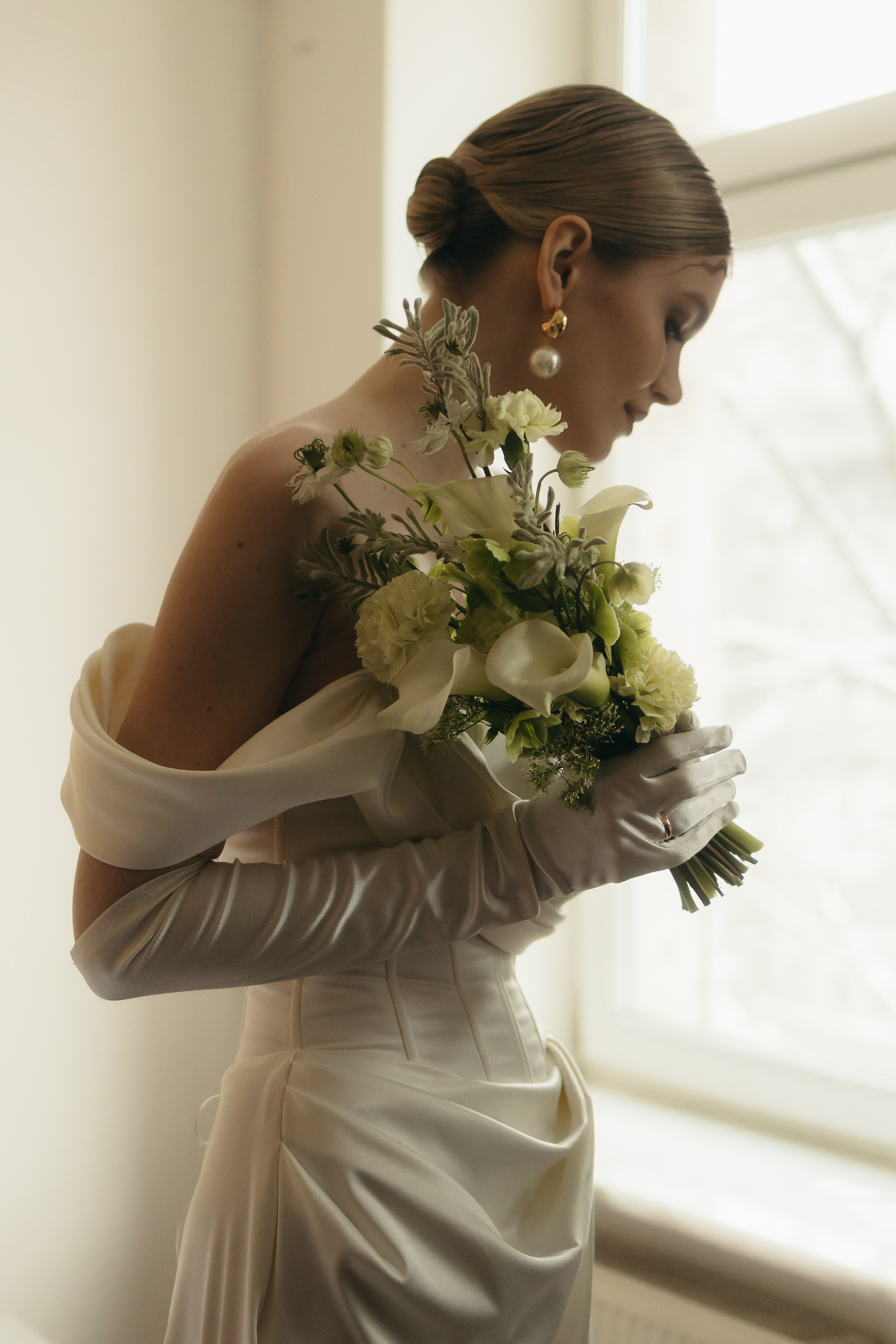 Стас и Оля, свадебное лавстори в отеле Marco Polo. Пленочные и цифровые кадры. Свадебный и портретный фотограф в Москве Кристина Золотова