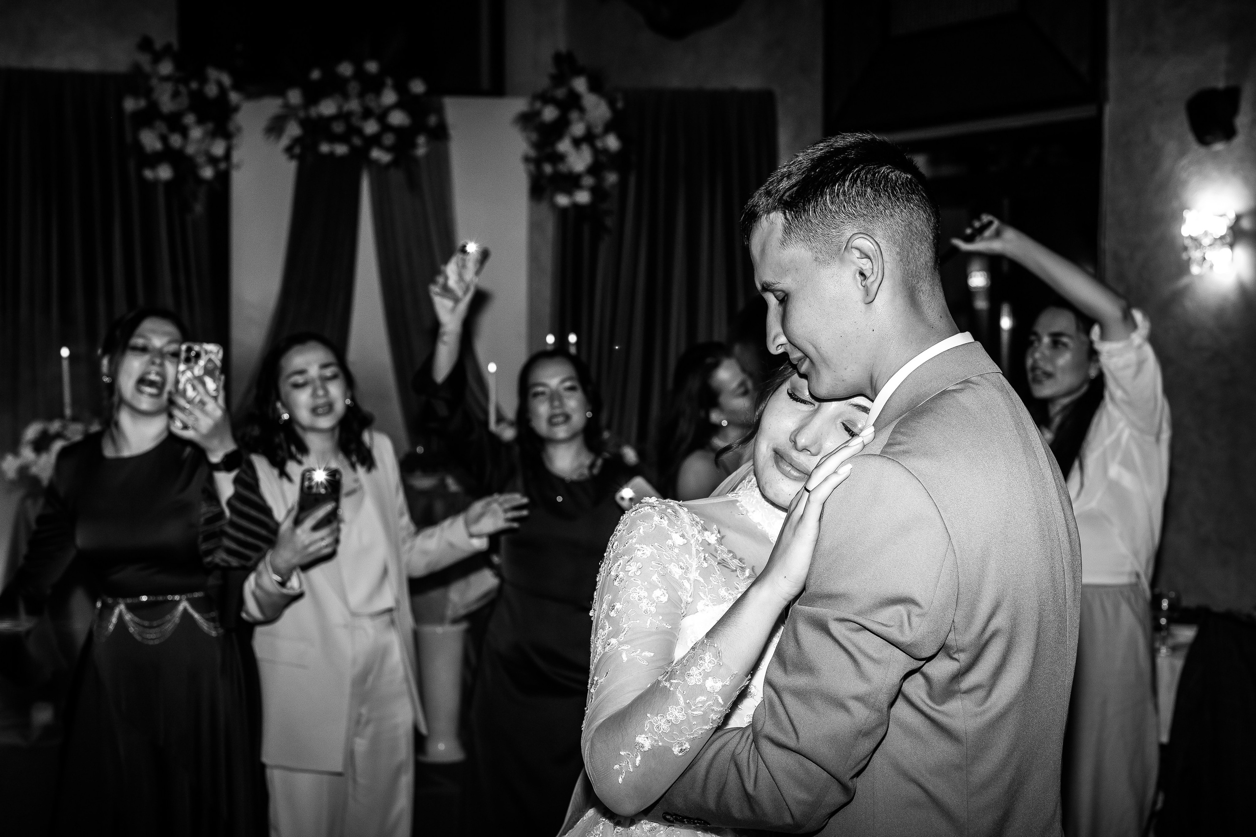 Свадьба в Динопарке. Свадебный фотограф Виктория Чуйко Магнитогорск. Визуал для бизнеса