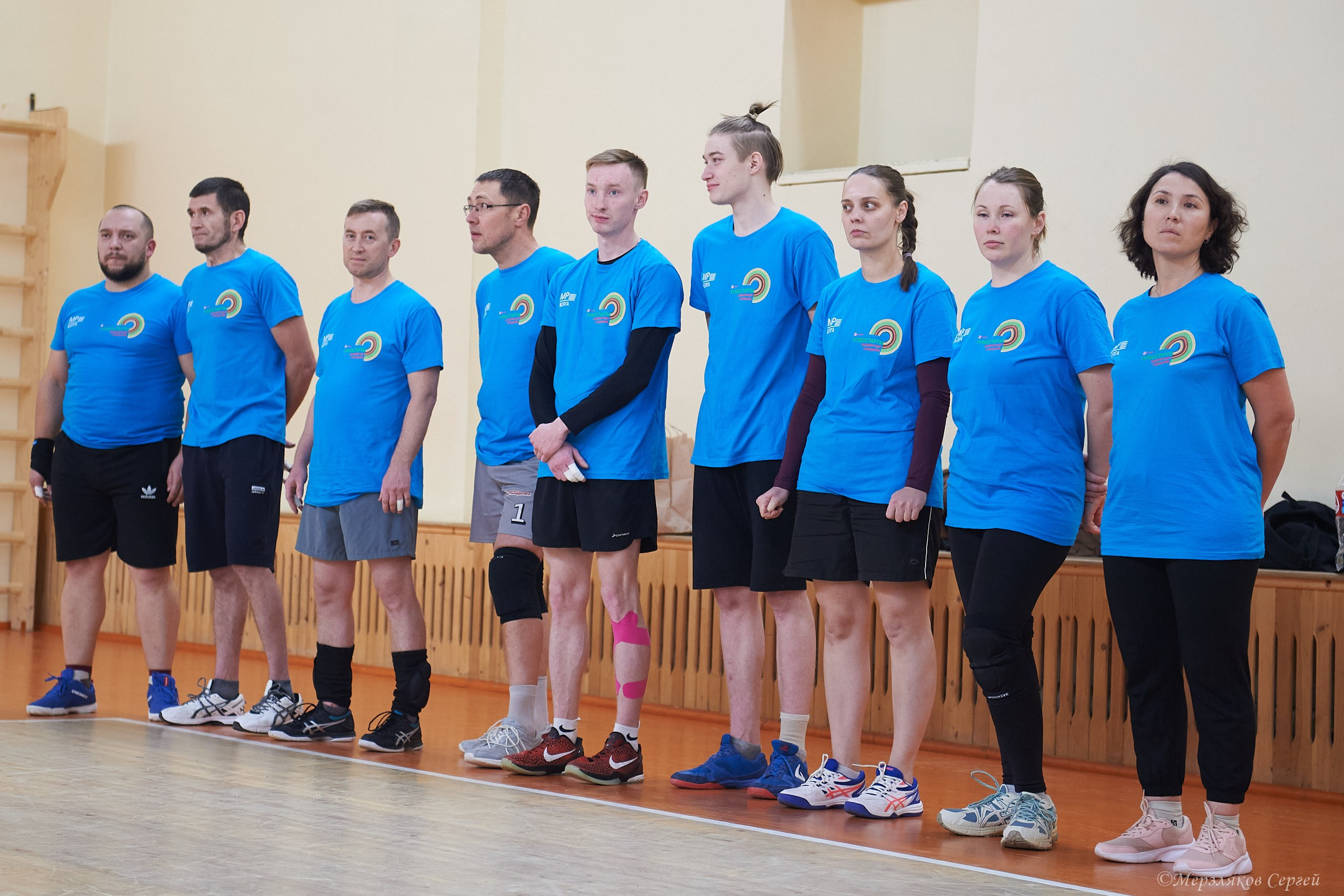 Новогодний турнир по волейболу. Ижевск. 15.12.2023. Спортивный репортажный фотограф в Ижевске Сергей Мерзляков