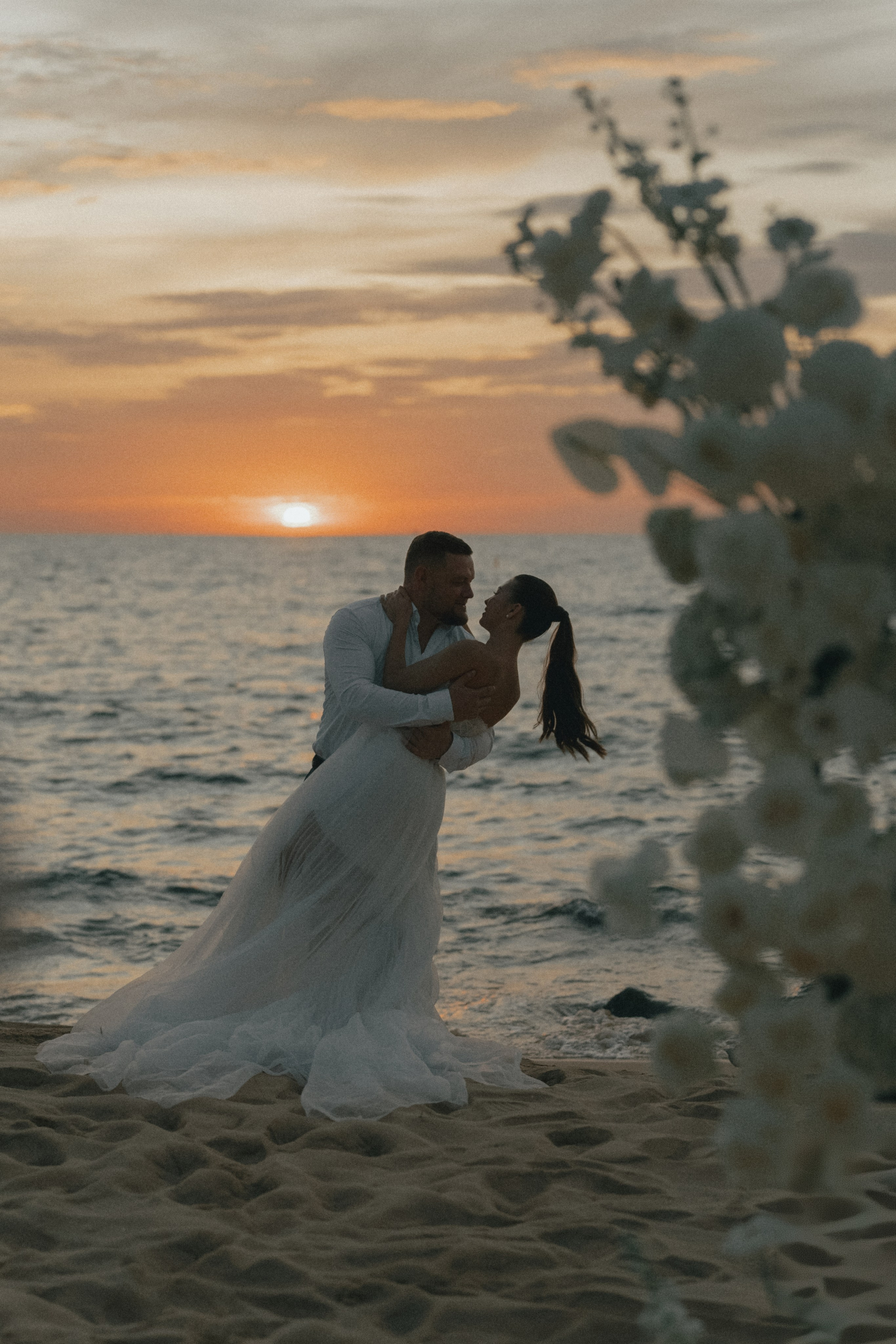 Иван & Анастасия. La Marée wedding agency Свадебное агентство на Фукуоке, Вьетнам — организация свадеб, декор, координация и помощь парам для идеального дня