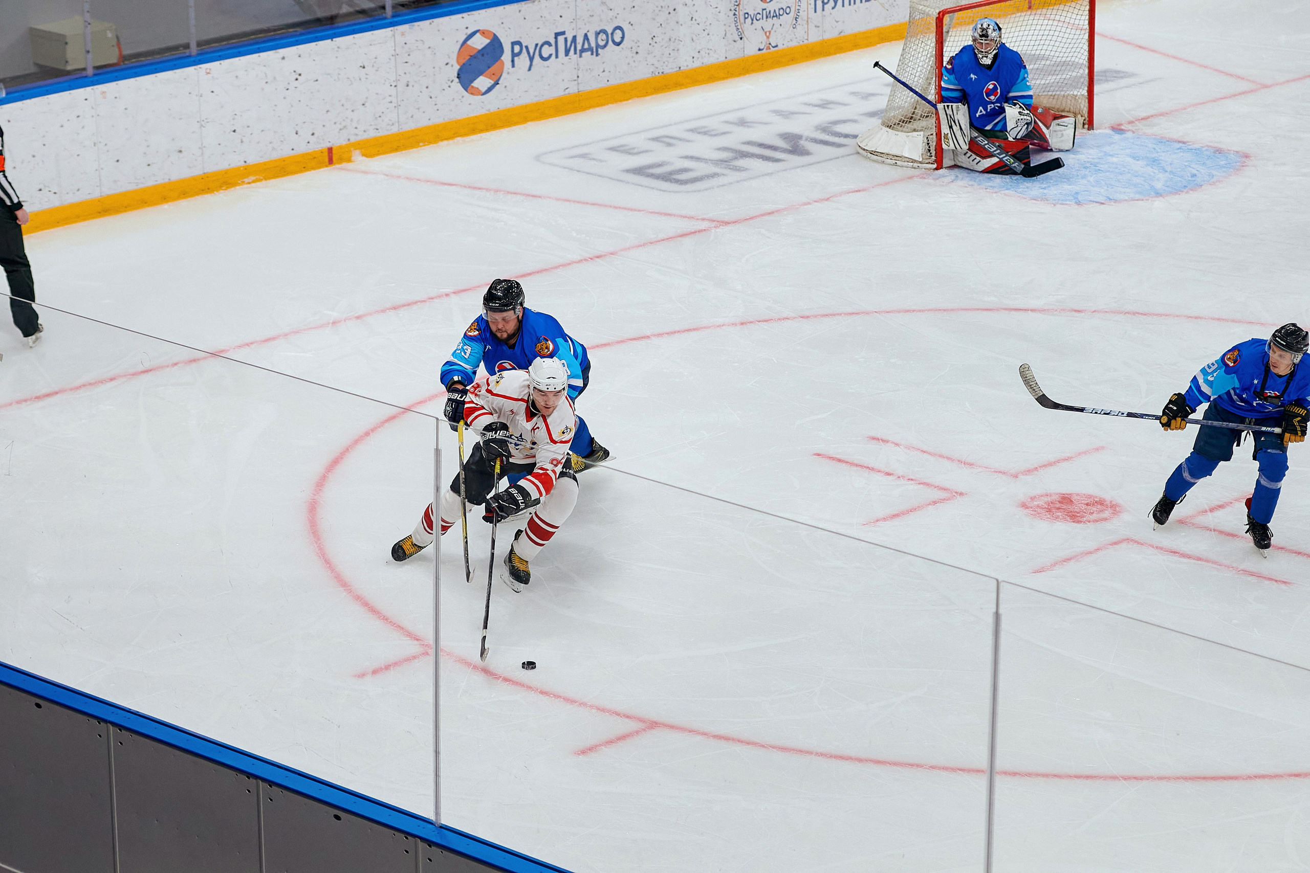 Портфолио репортажной фотосъёмки: Кристалл арена — Хоккей — РусГидро. Фотограф Яковлев Роман — Красноярск