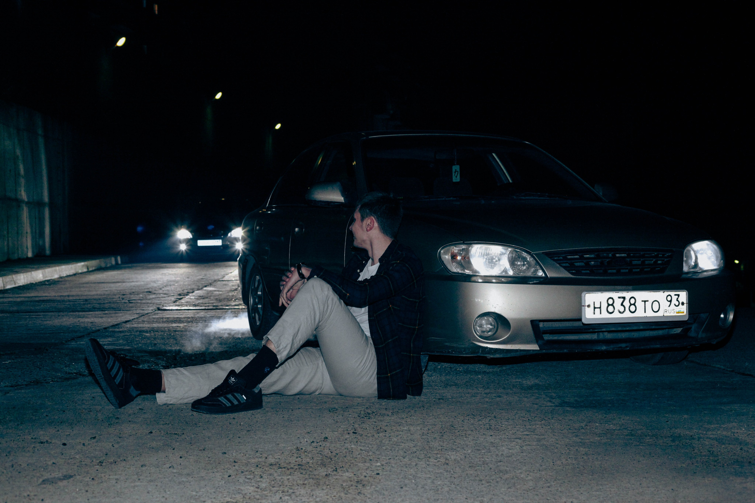 «Затянутая тишина: воспоминания прошлой жизни». Уличный фотограф Города N