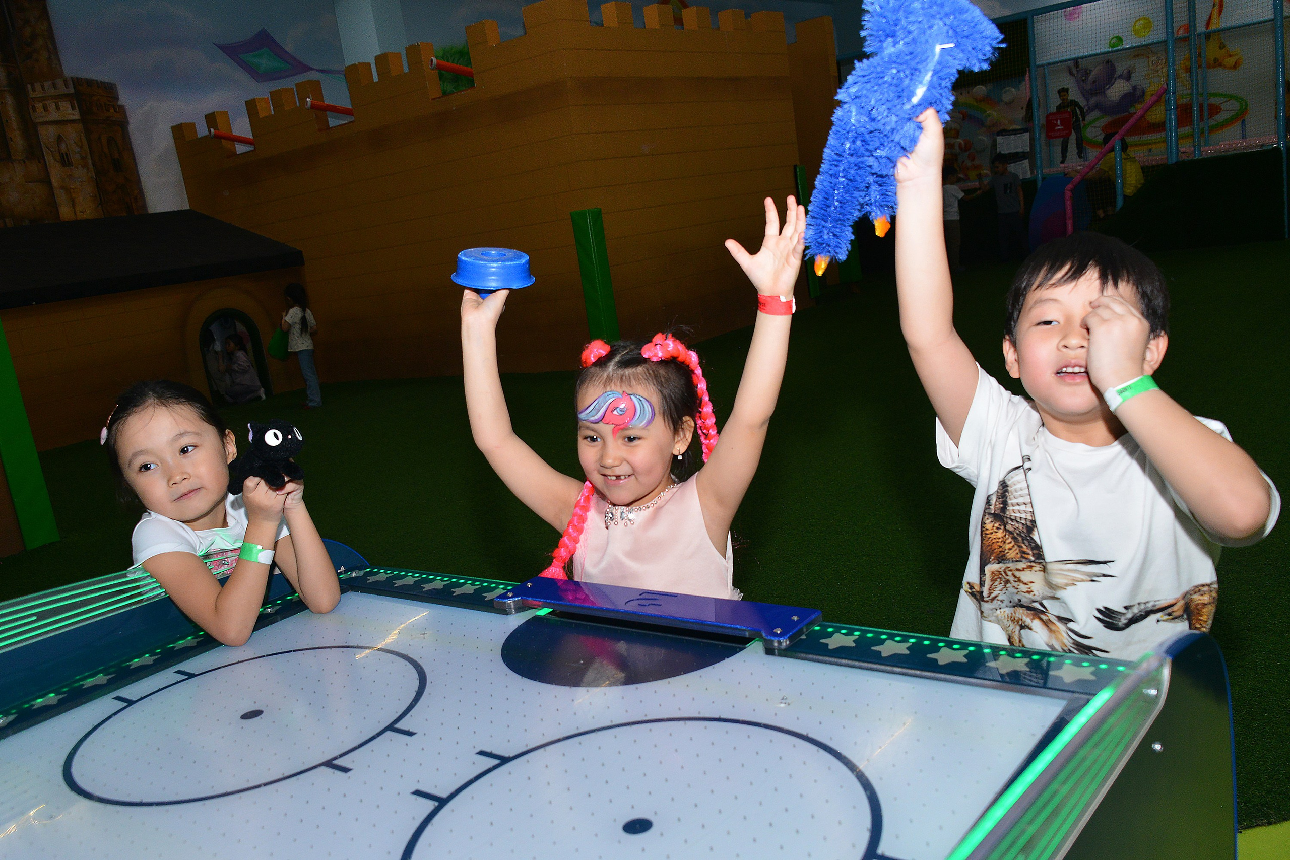 Дети-6 (Айлин-8 лет). Фотосъёмка. Фотограф Сергей Авдеев-семейный и детский фотограф в Алматы