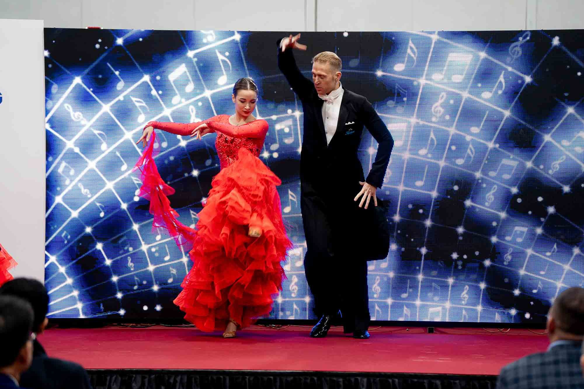 Открытие сервисного центра HILONG. Сергей Кошкин. Репортажная и ивент-фотография в Сургуте