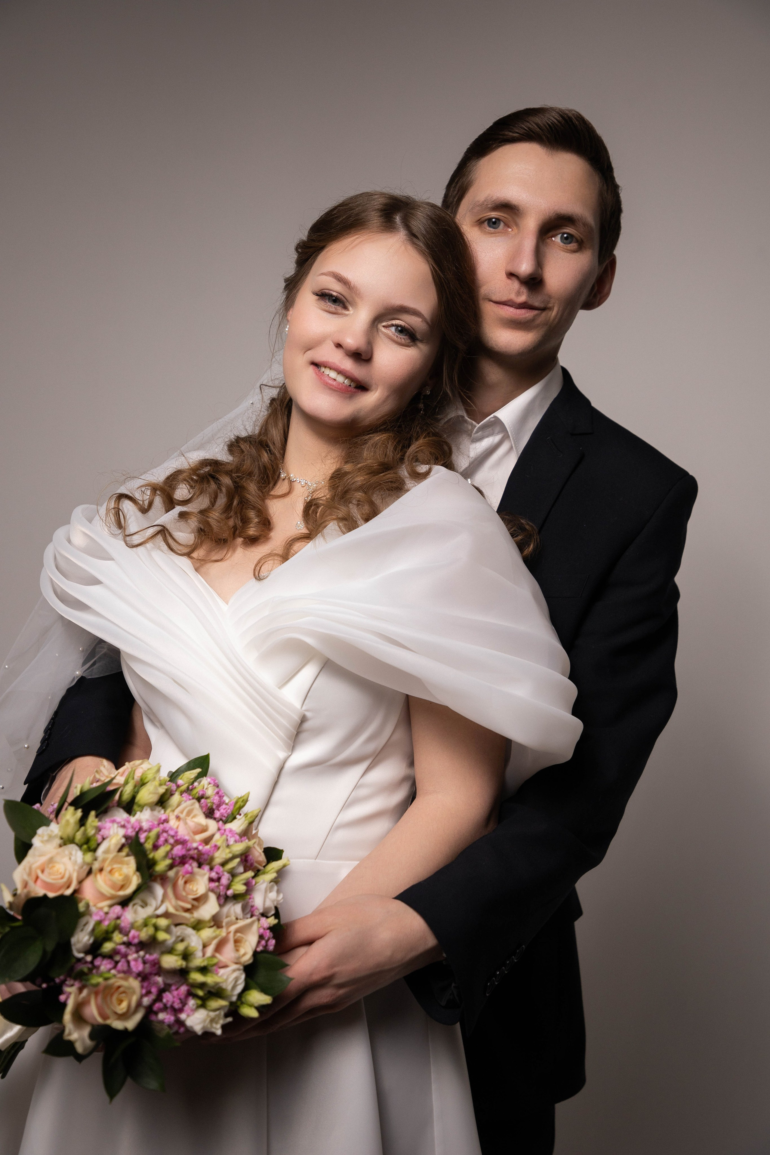 Свадебная фотосессия в студии. Фотограф Анастасия Тихонова
