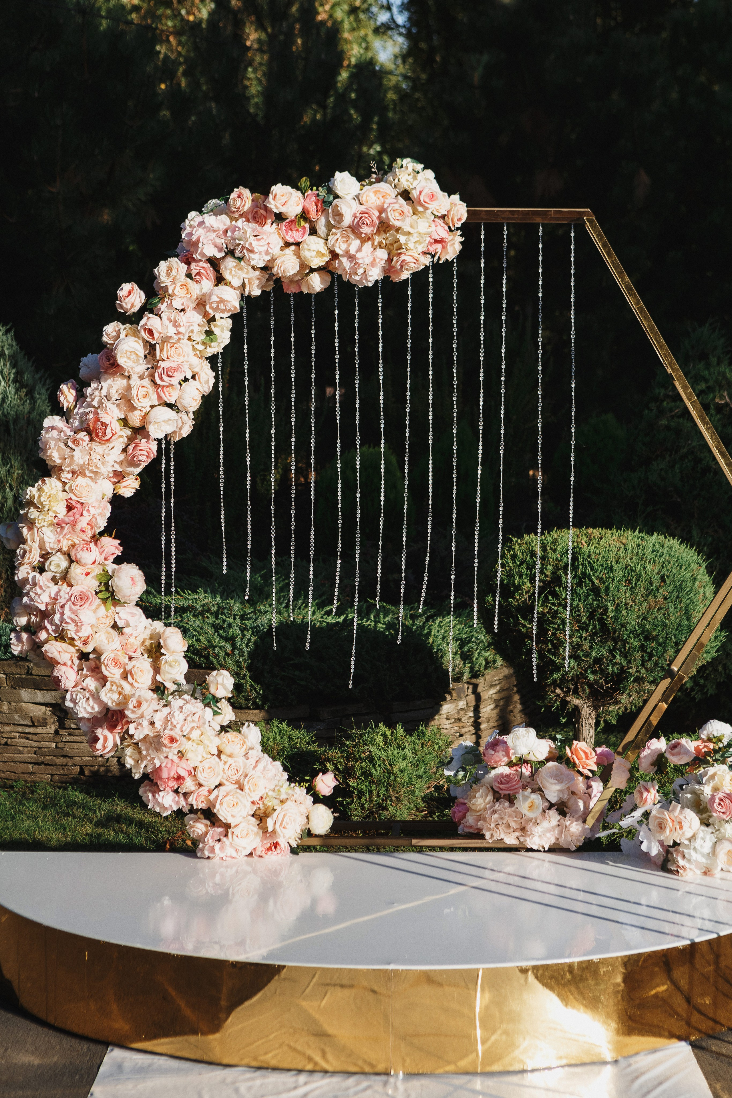 Фотограф в Таганроге летняя свадьба: Романтическая свадебная прогулка. Свадебный и семейный фотограф в Таганроге Бакарюк Антон