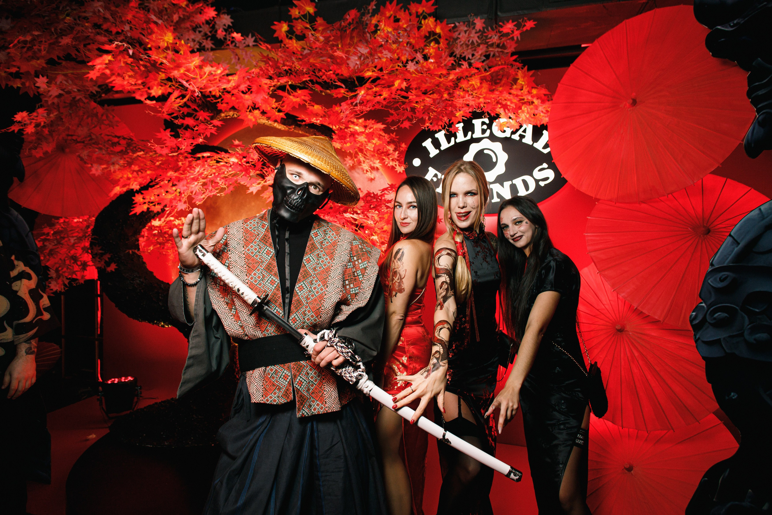 ILLEGAL FRIENDS | ASIA. СВОИ. ФОТООТЧЕТЫ-СОБЫТИЯ-МЕСТА