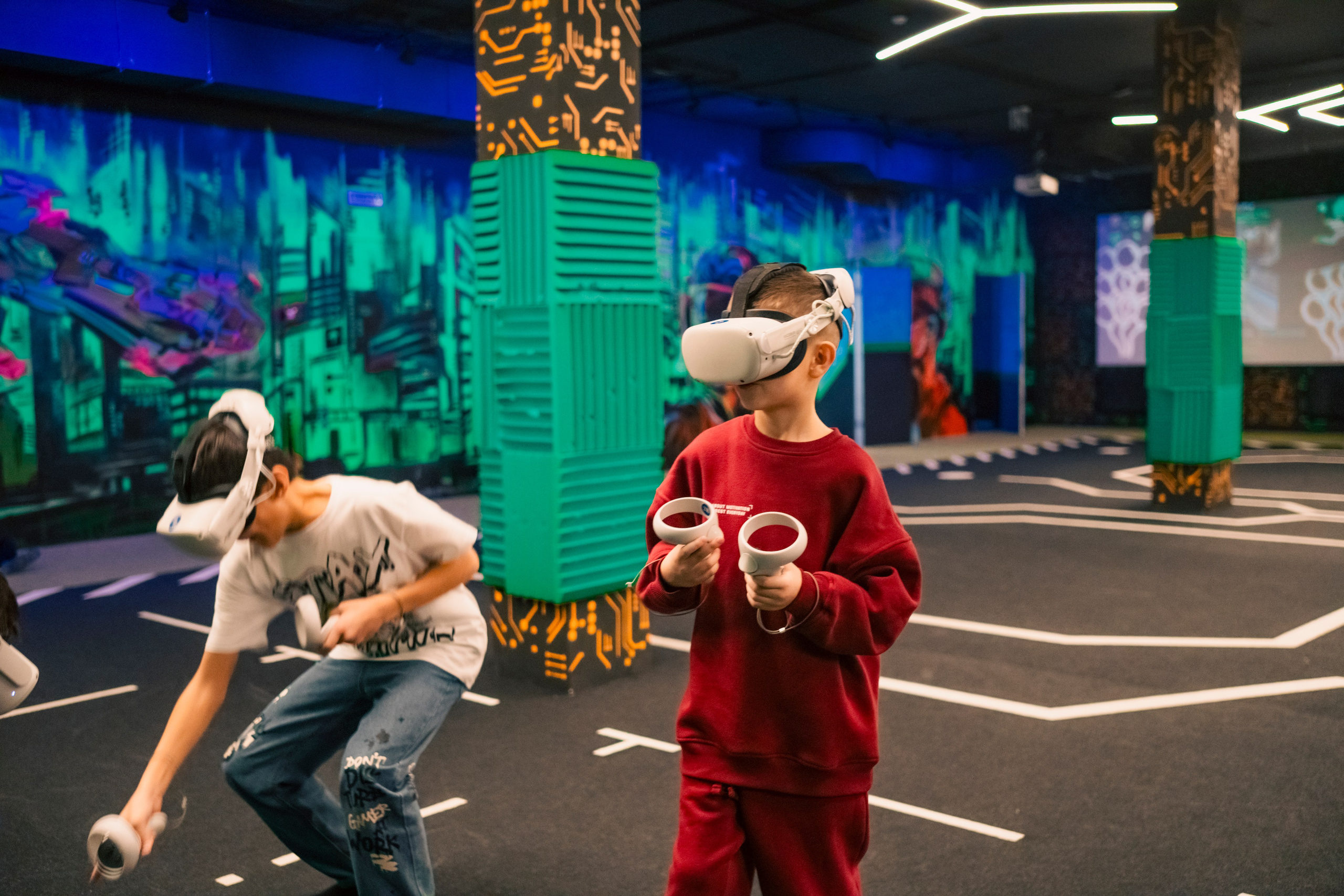 VR (November-December 2024). Felixtones