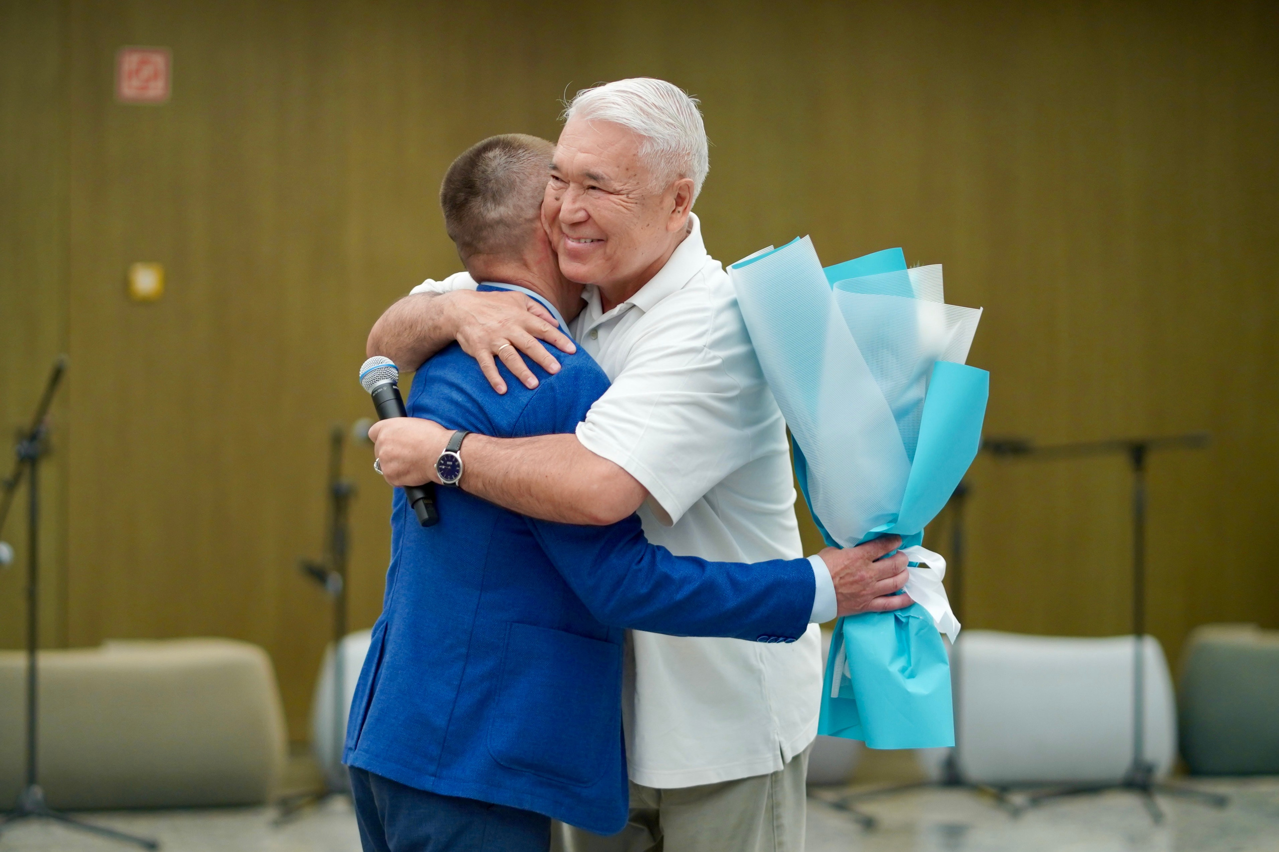 НЕБЕСНАЯ СТРАНА || выставка Ерболата Нуриманова. Выездной фотограф-видеограф в Республике Алтай Солоны Куюкова