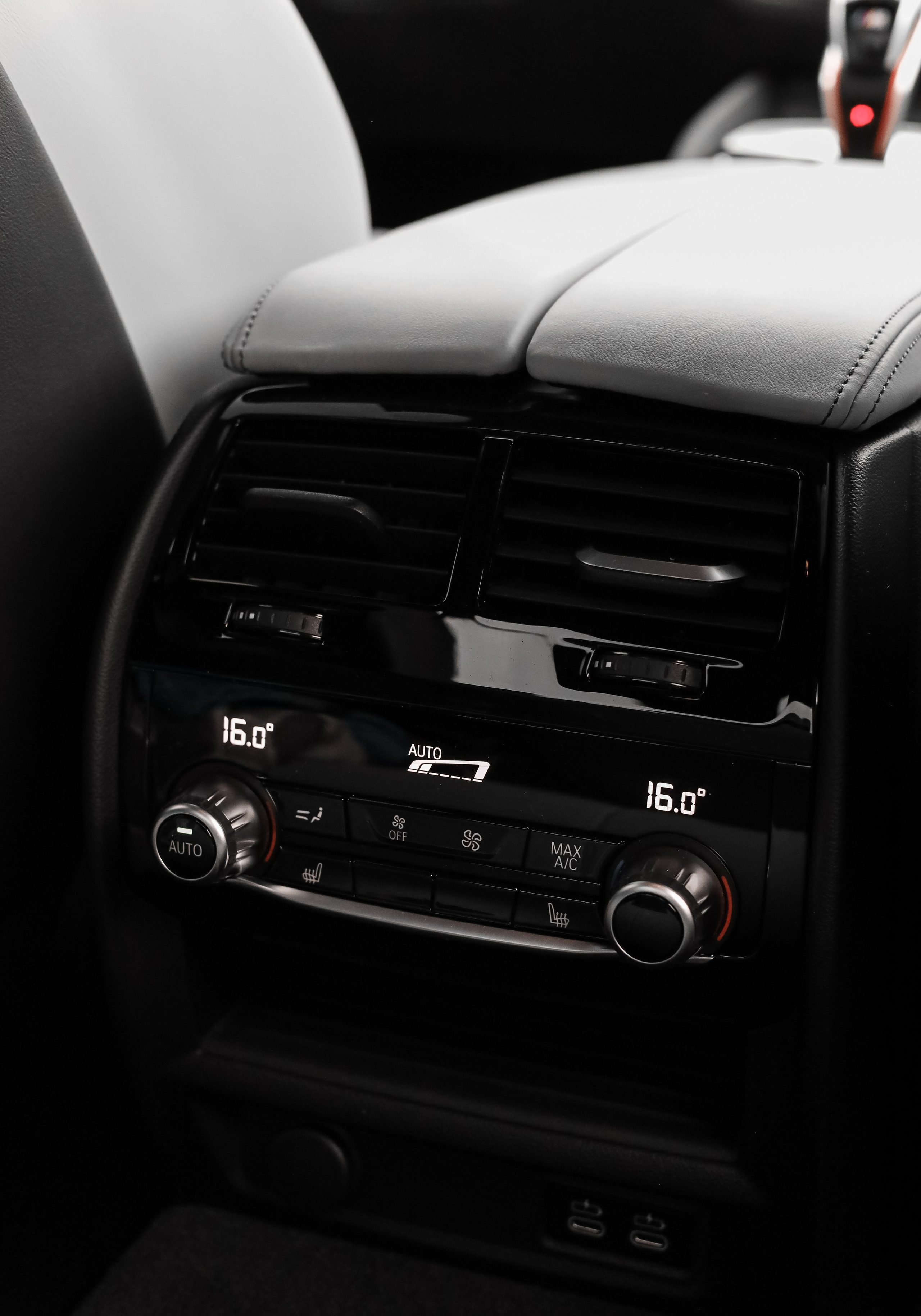 𝐵𝑀𝒲 𝑀5. Wedding Photographer from St.Petersburg