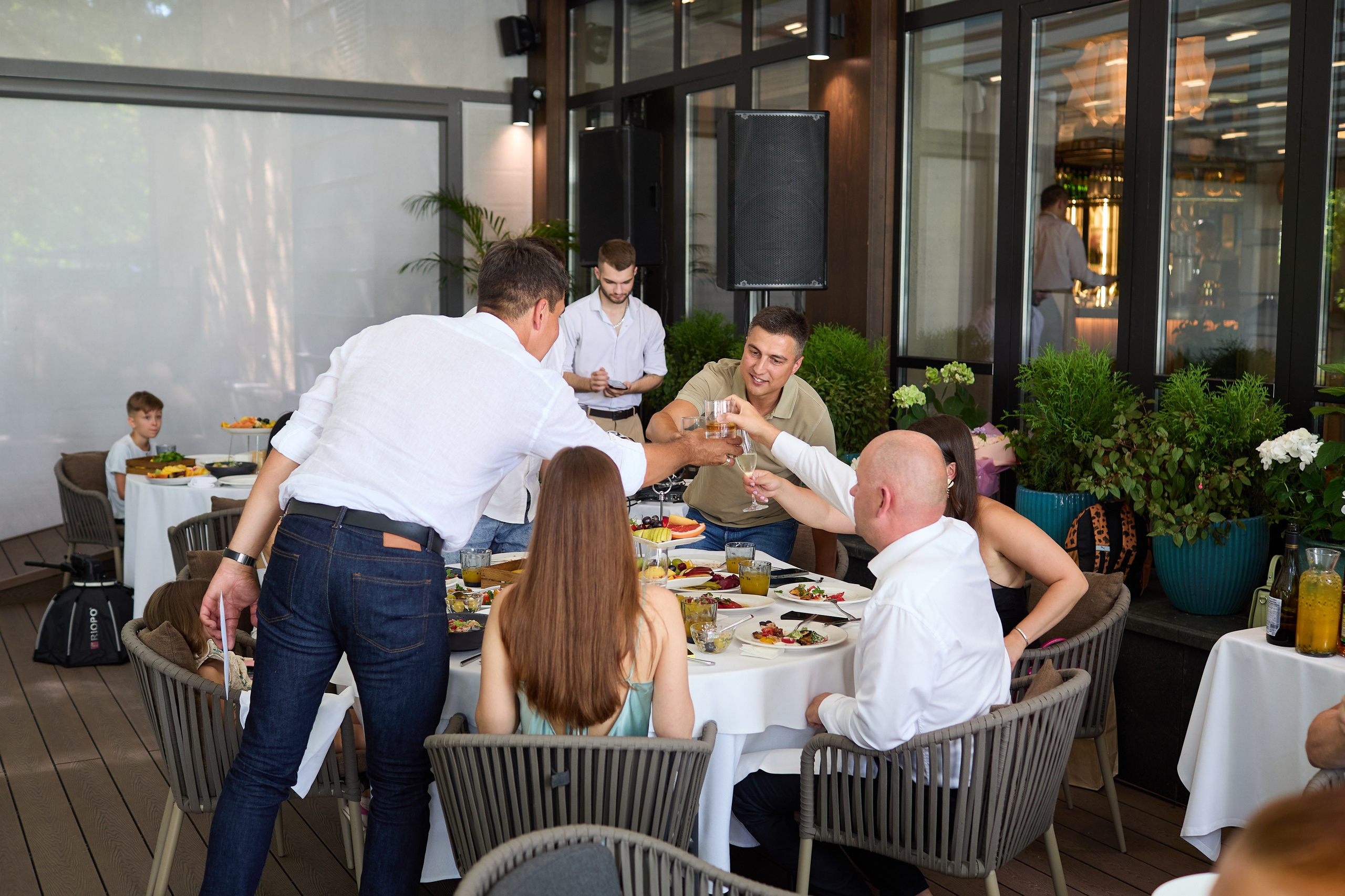 День Рождения 45 лет в ресторане «Ривьера». Александр Осин — корпоративный и семейный фотограф в Москве