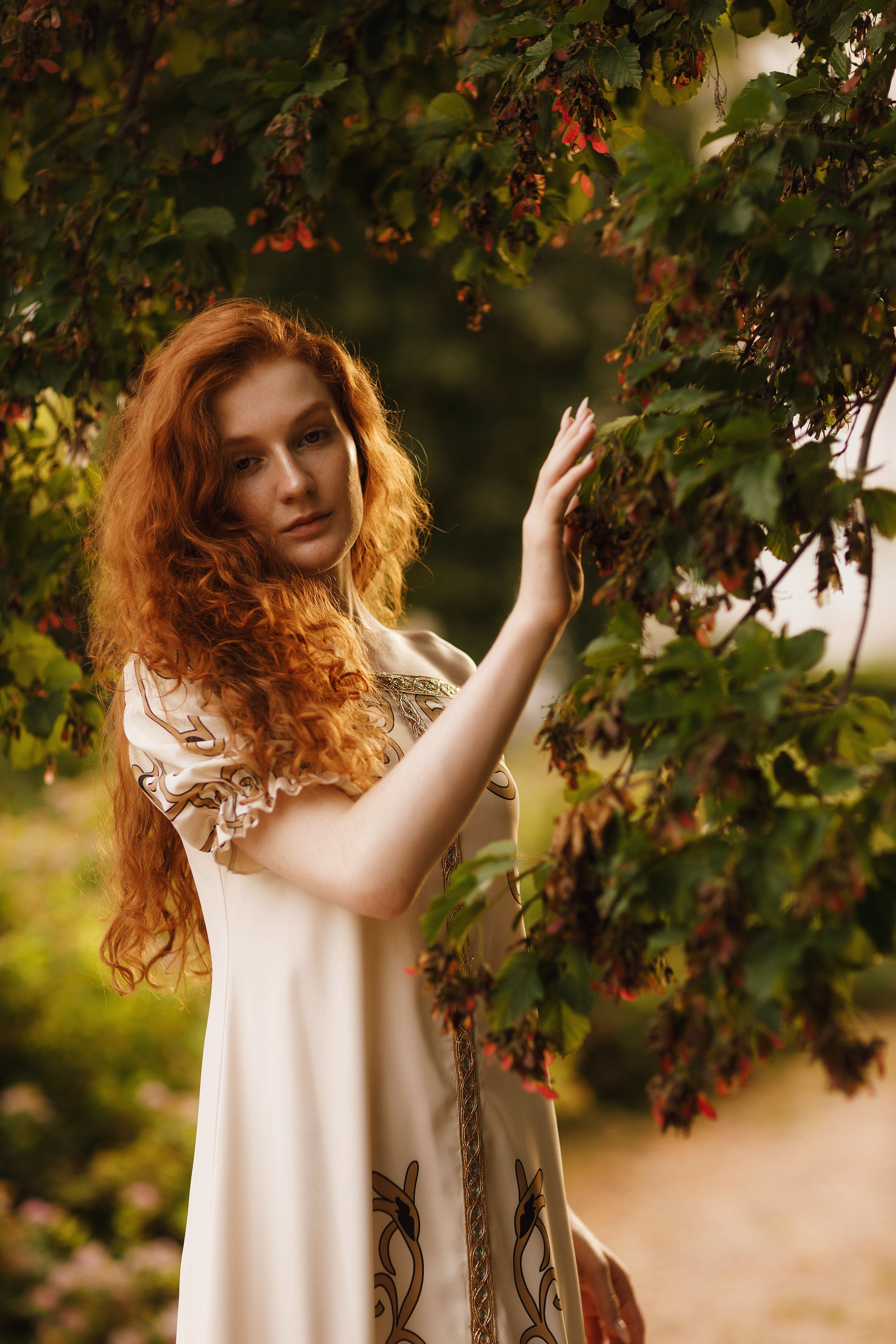 Фотосессия на заливе с Татой в платье от Ирины Павловой. Портретный и репортажный фотограф в Чебоксарах Андриян Чаркин