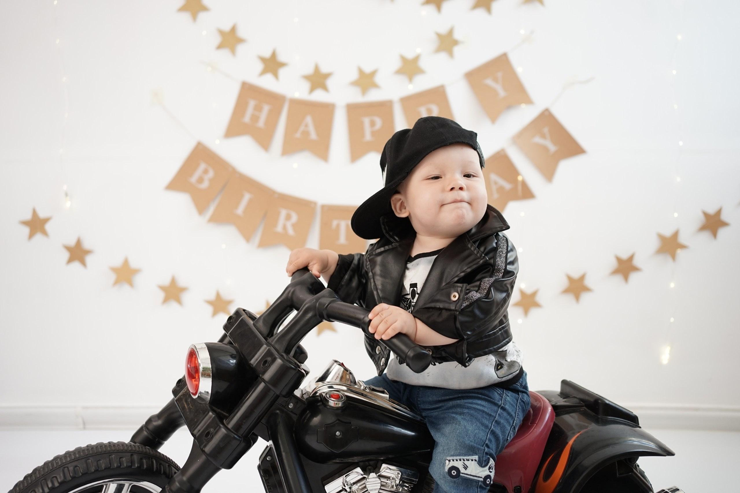 Фотосессия на Годик для Мальчиков. Детская Фотостудия ГОДОВАСИКИ в Санкт-Петербурге фотосесия на годик