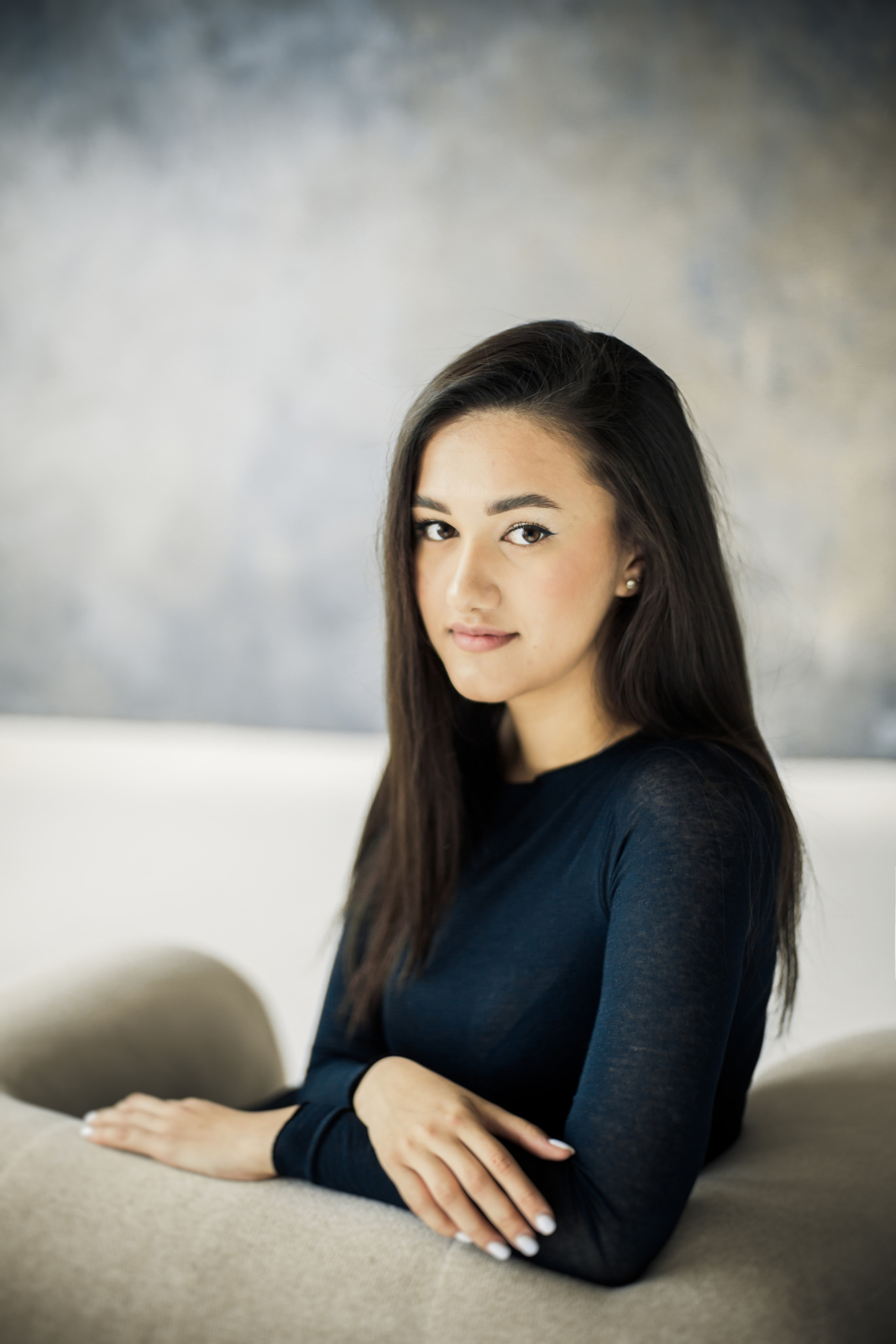 Минималистичный женский фотосет в студии Studio 212. Детский, свадебный и семейный фотограф Юлия Курбатова, Санкт-Петербург