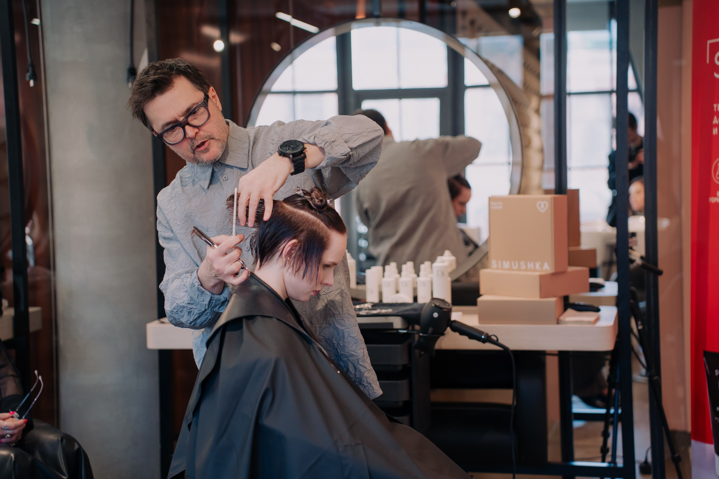 Мастер класс по стрижкам от Олега Курникова. Портретный и репортажный фотограф в Санкт-Петербурге Максим Пашков