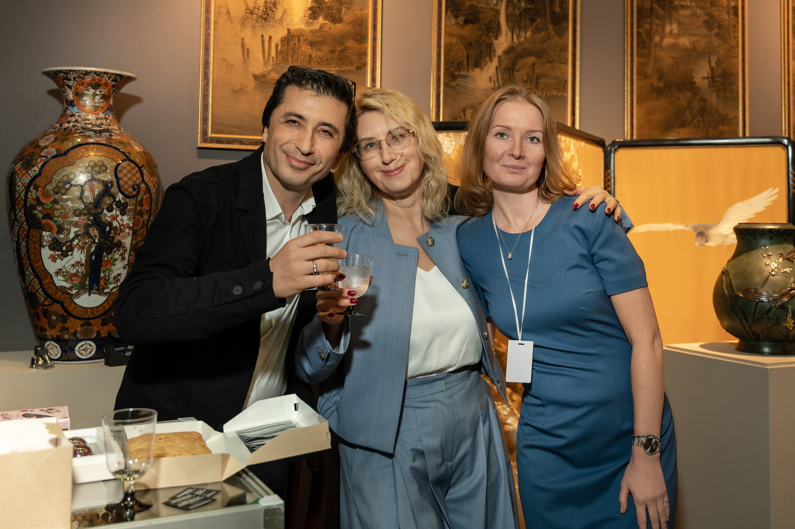 Любому современному человеку нужен контент для сайта, социальных сетей. Фотограф и видеограф в Москве Алиса Канцибер. Портрет, семейное фото