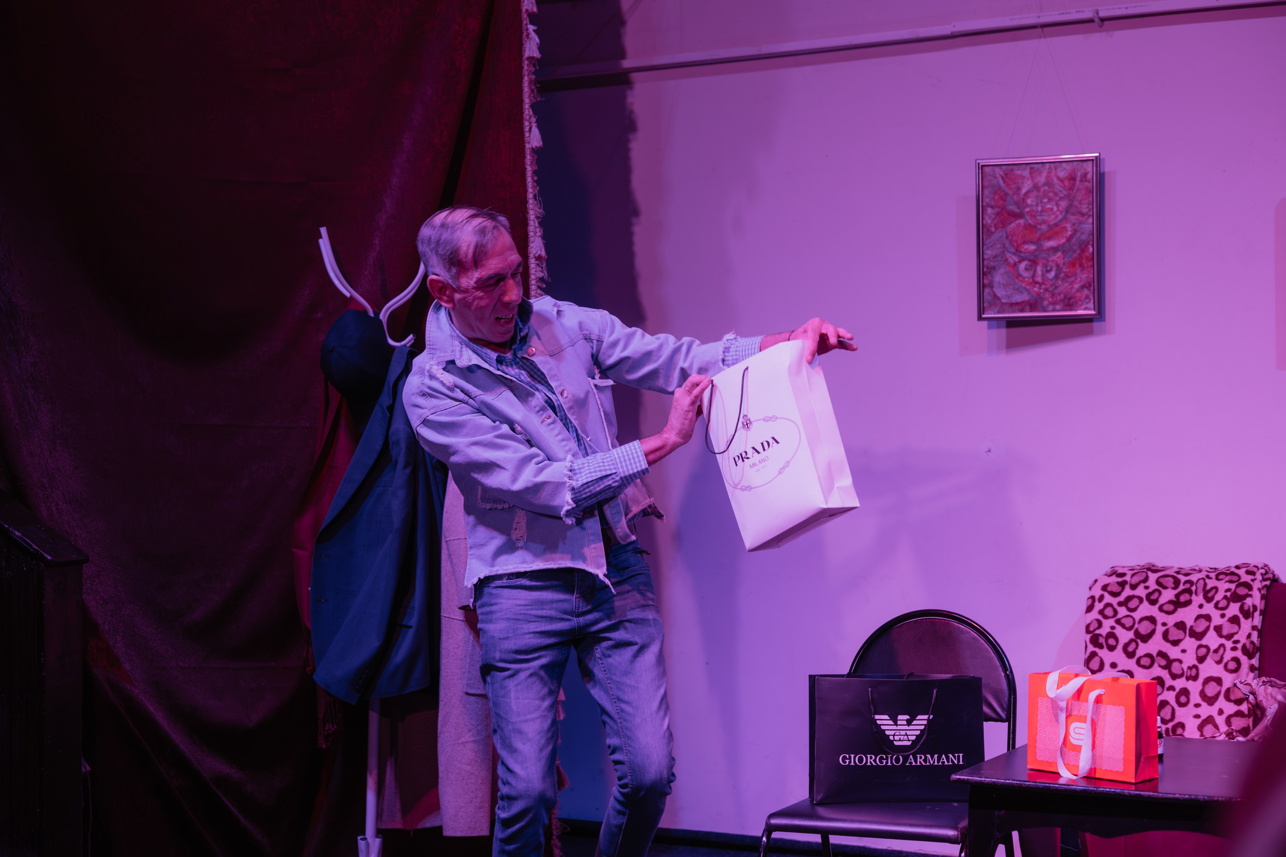 Дом актера «Денег много не бывает». Фотограф Марк Файзулин