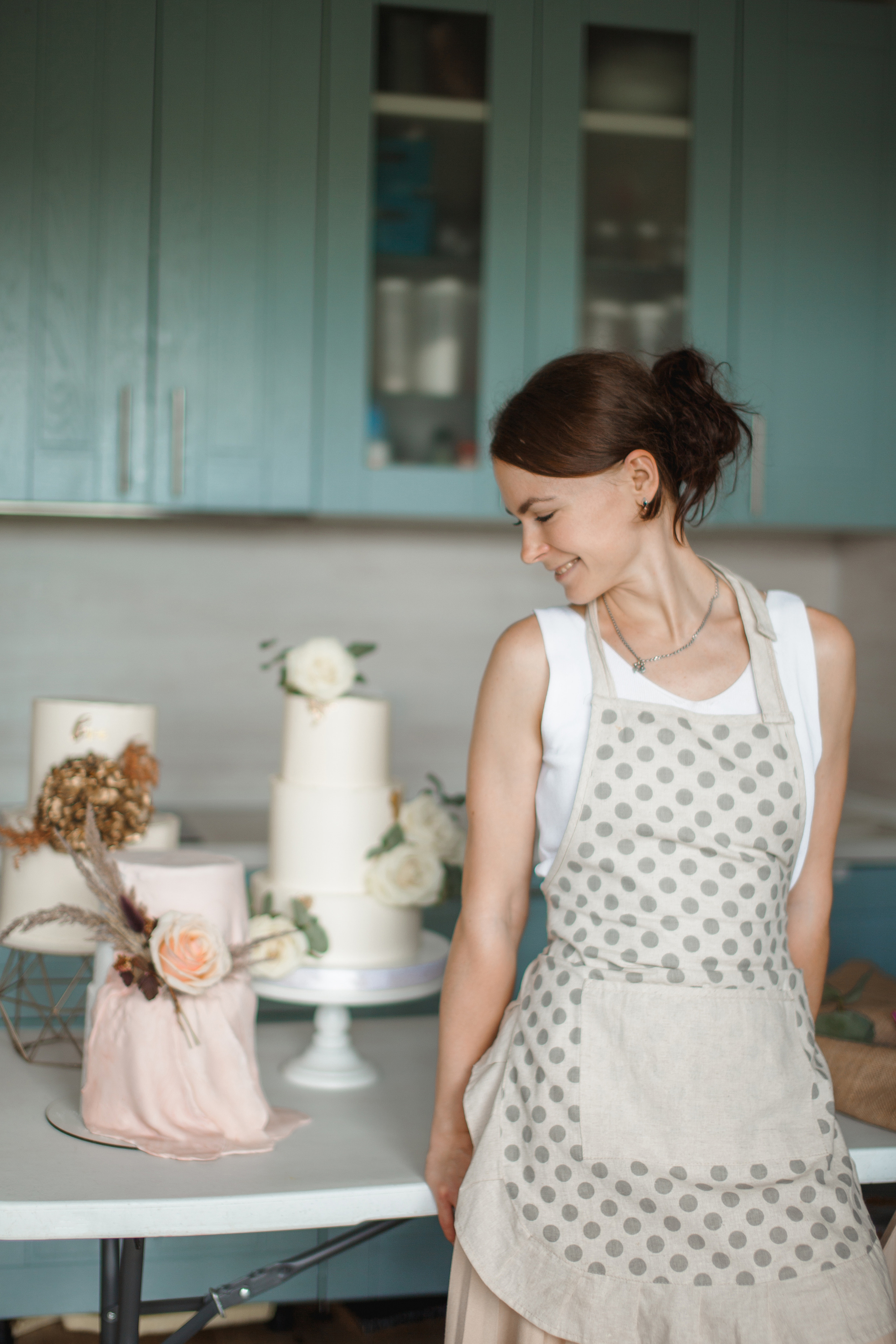 Съемка свадебных тортов. Честные истории о жизни города и его людях