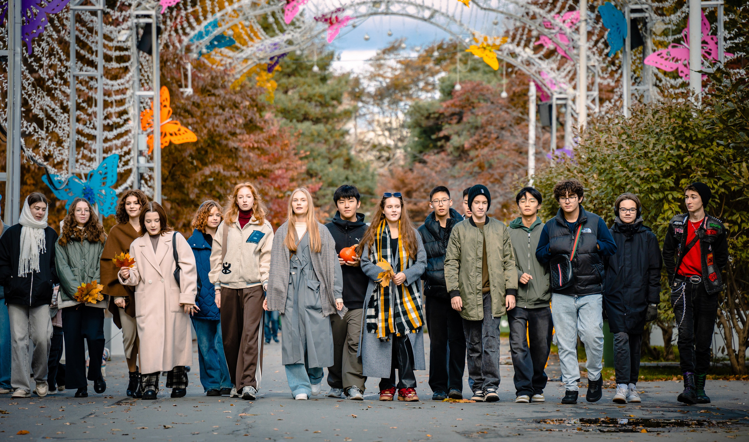 Внеурочные. Фотограф. г. Южно-Сахалинск. Олег Толстов