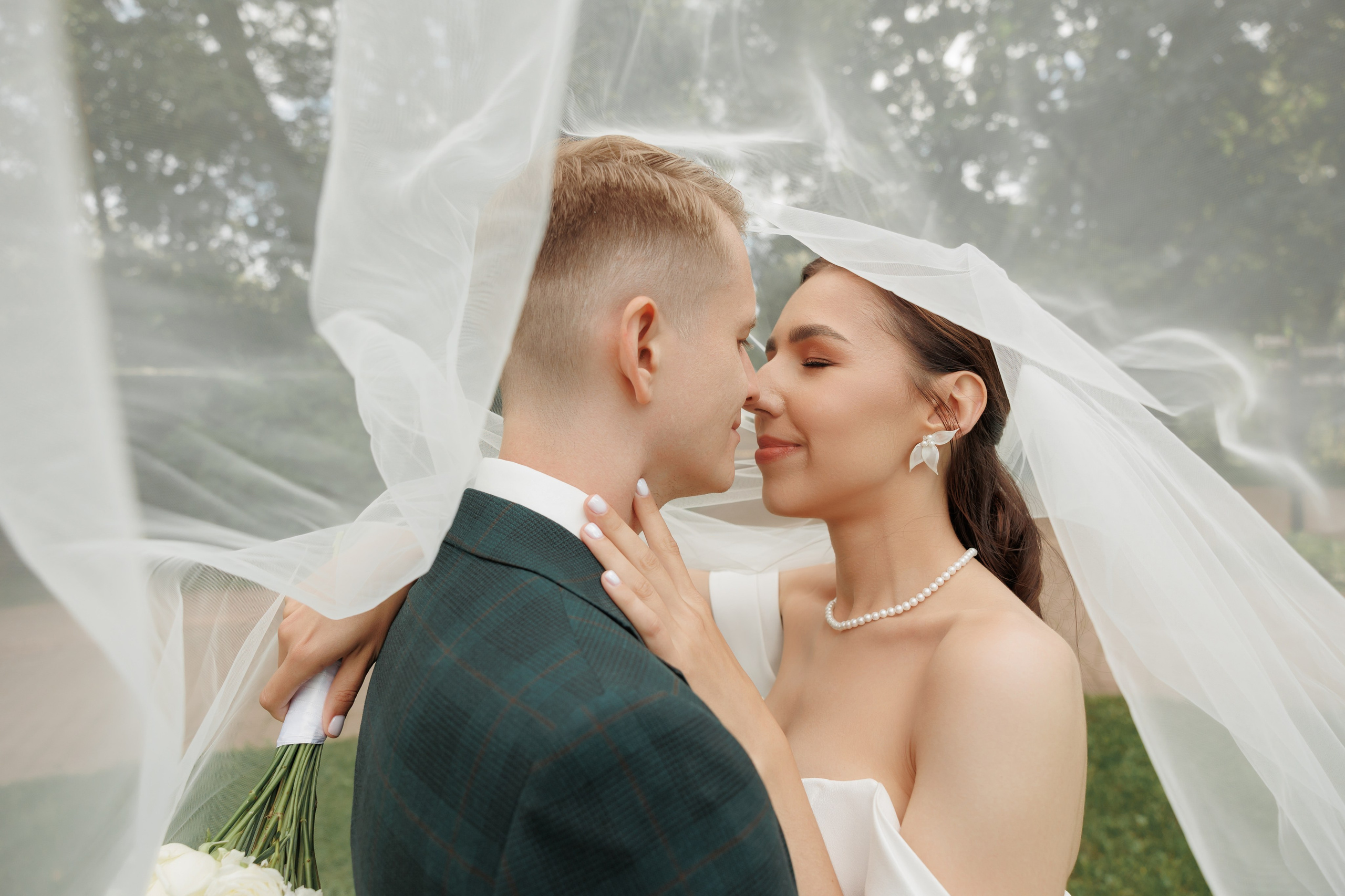 Регистрация в отеле Fish Point, ЗАГС Бутово, прогулка в Остафьево. Свадебный и репортажный фотограф (Москва, Королев и другие)