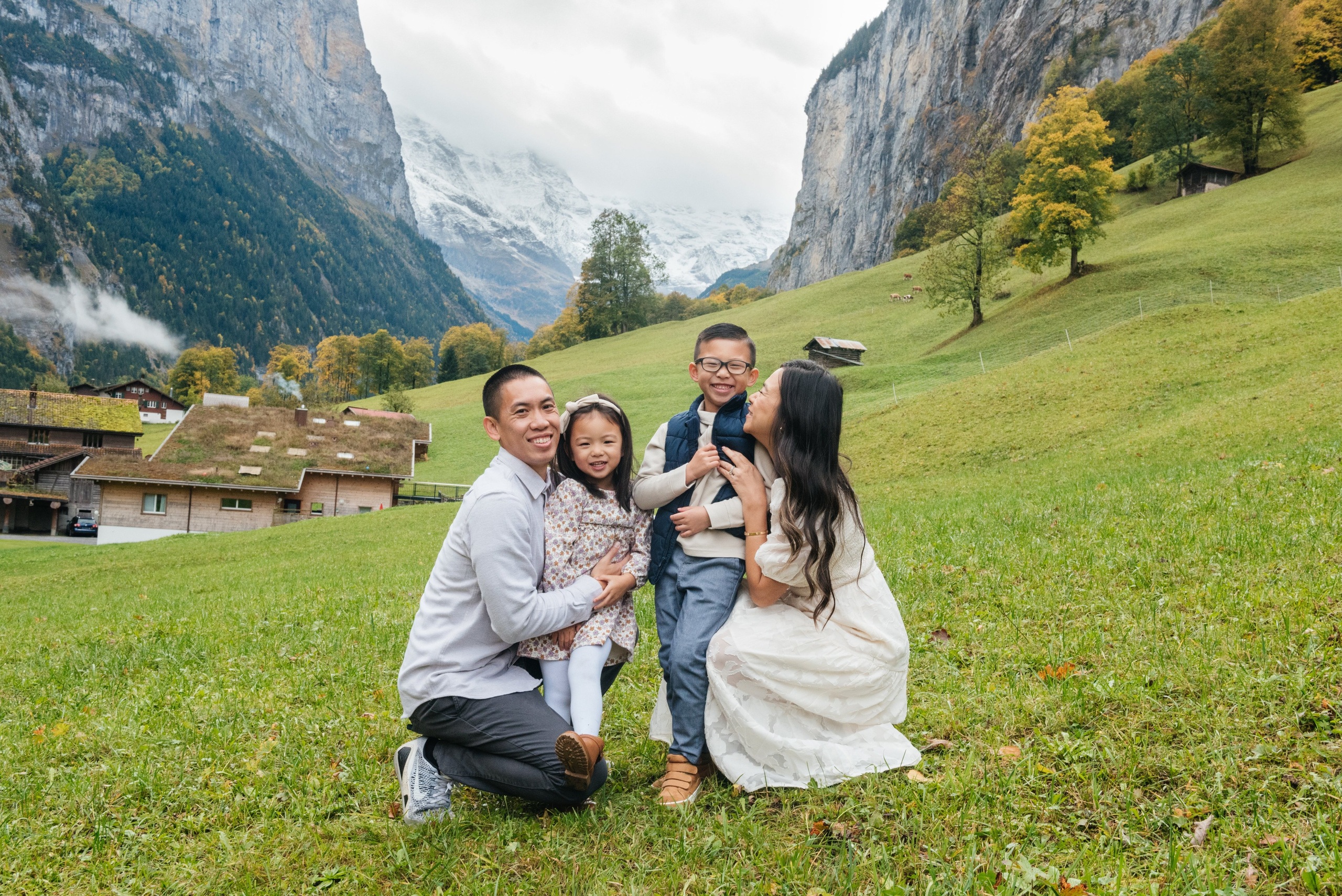 Tien, Kenny, Emily and Austin (Lauterbrunnen). Photographer in Interlaken area