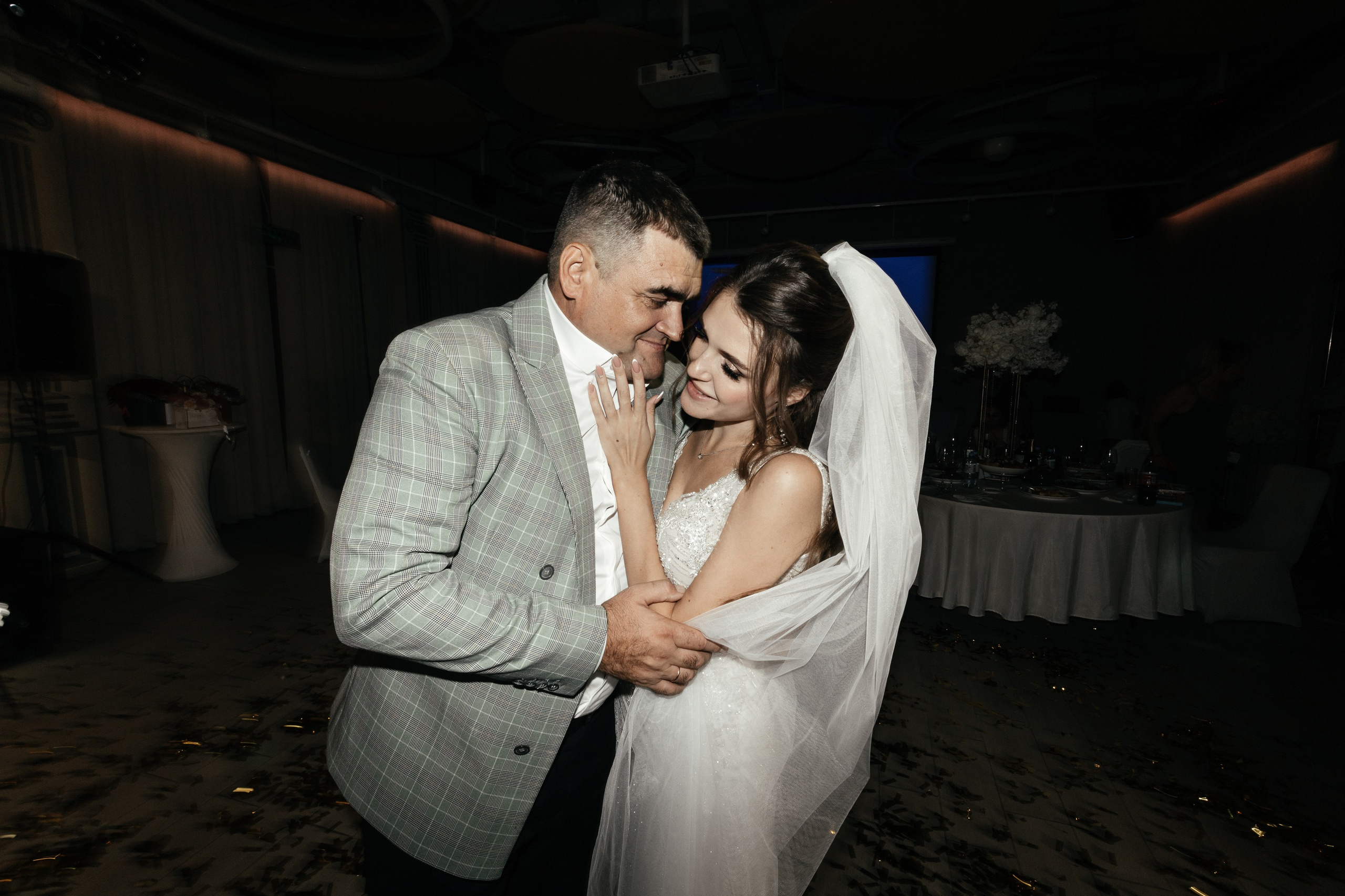 Свадебный фотограф Уфа — Руслан ГабдлисламовЖивые эмоции, красивые кадры, воспоминания на всю жизнь.Работаю по всей Республике Башкортоста. Свадебный фотограф Уфа Руслан Габдлисламов