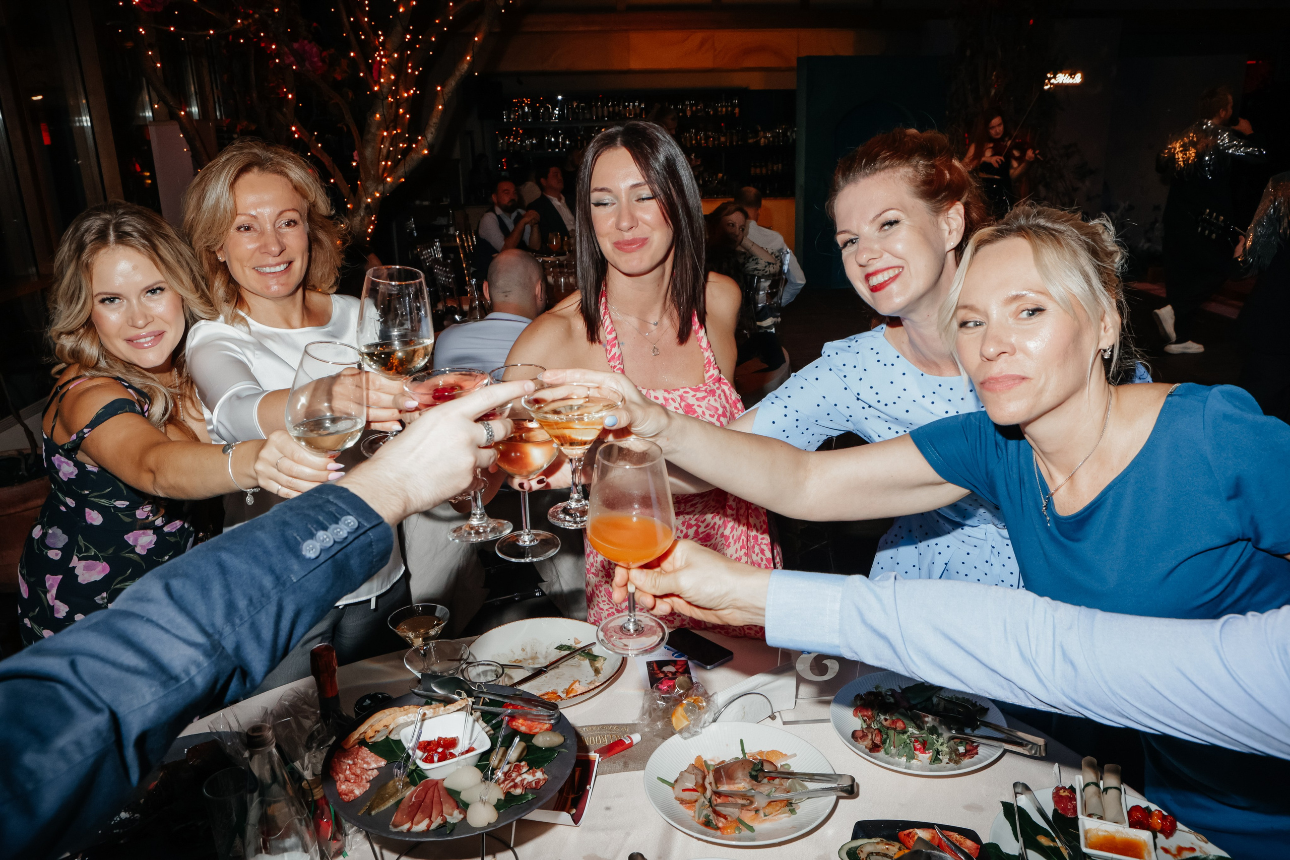 Репортаж Композит-изделия. Фотограф на Новой риге и в Москве Елена Елис