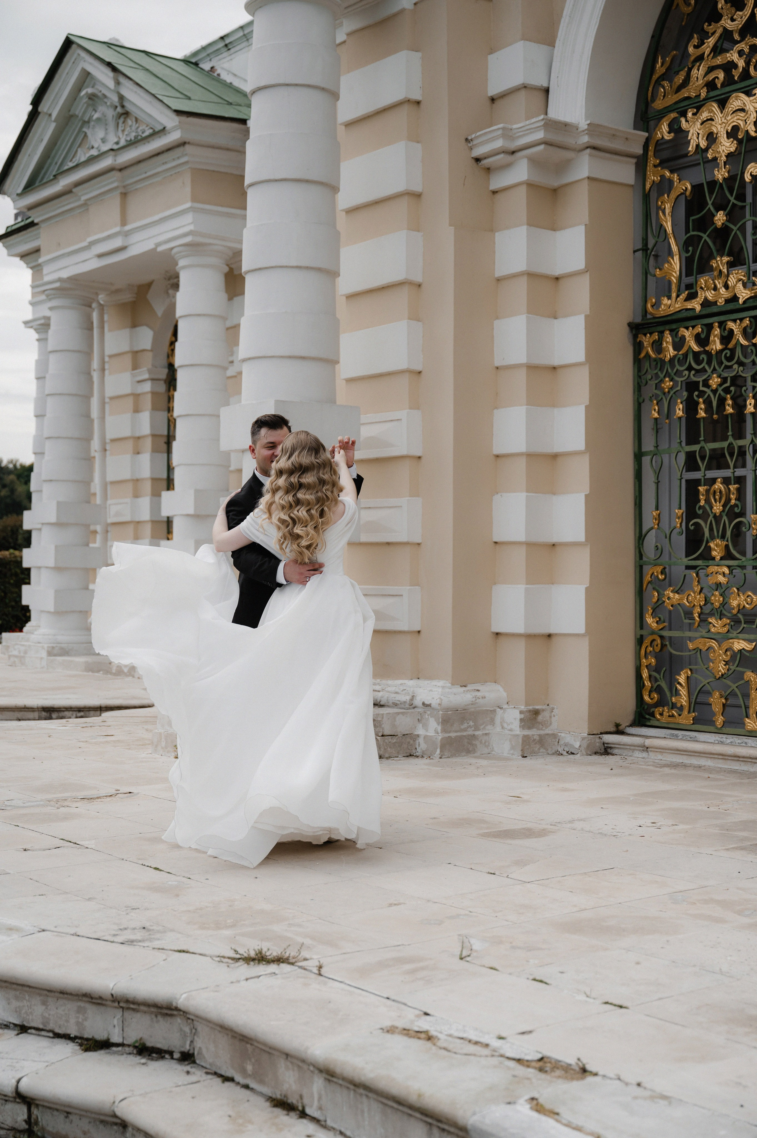 Илья и Ольга.Кусково. Свадебный фотограф Раменское-Москва