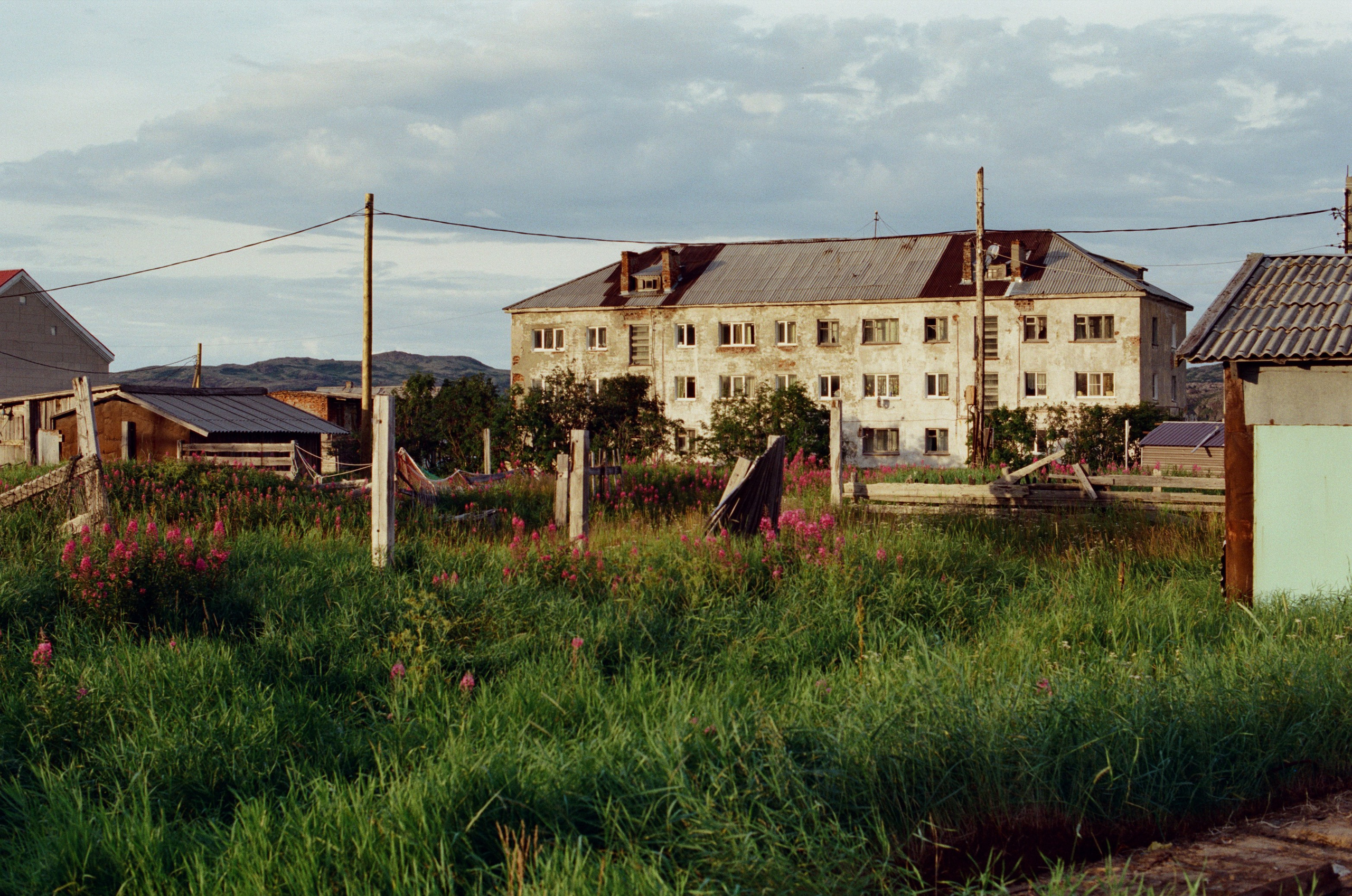 High and dry // teriberka. EVER EXPOSED