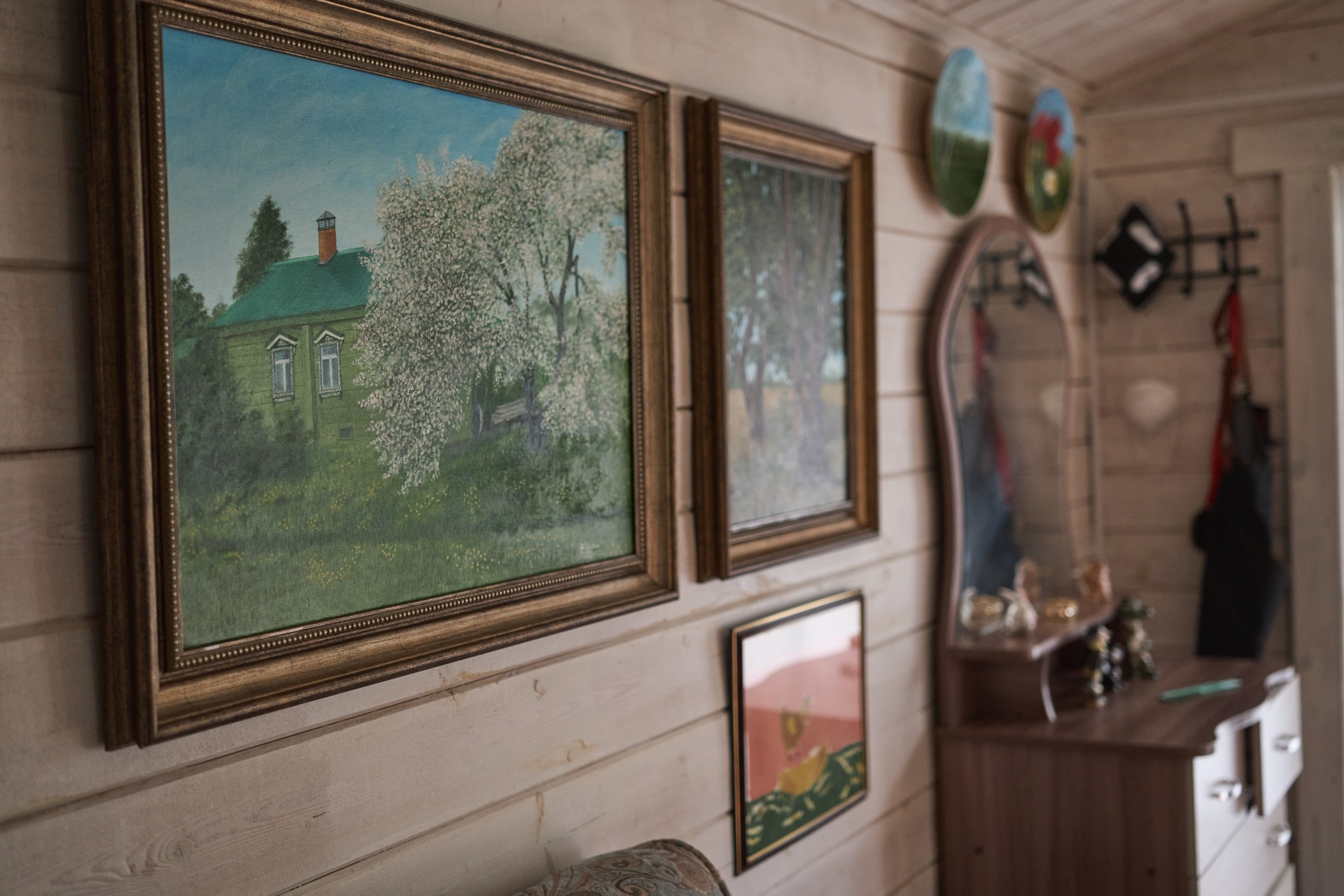 Пшеничное поле, битва Nerf и домик художницы. Фотограф Женя Пашкина