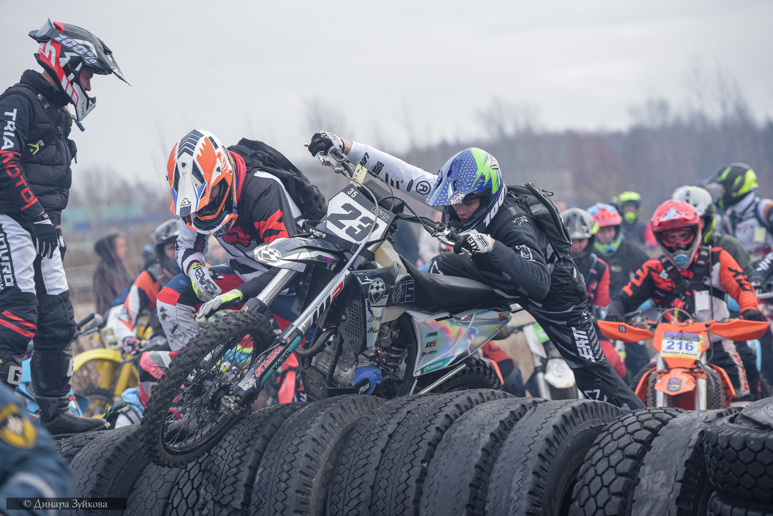 На местности. V этап. Мотофотограф в Нижнем Новгороде Динара Зуйкова