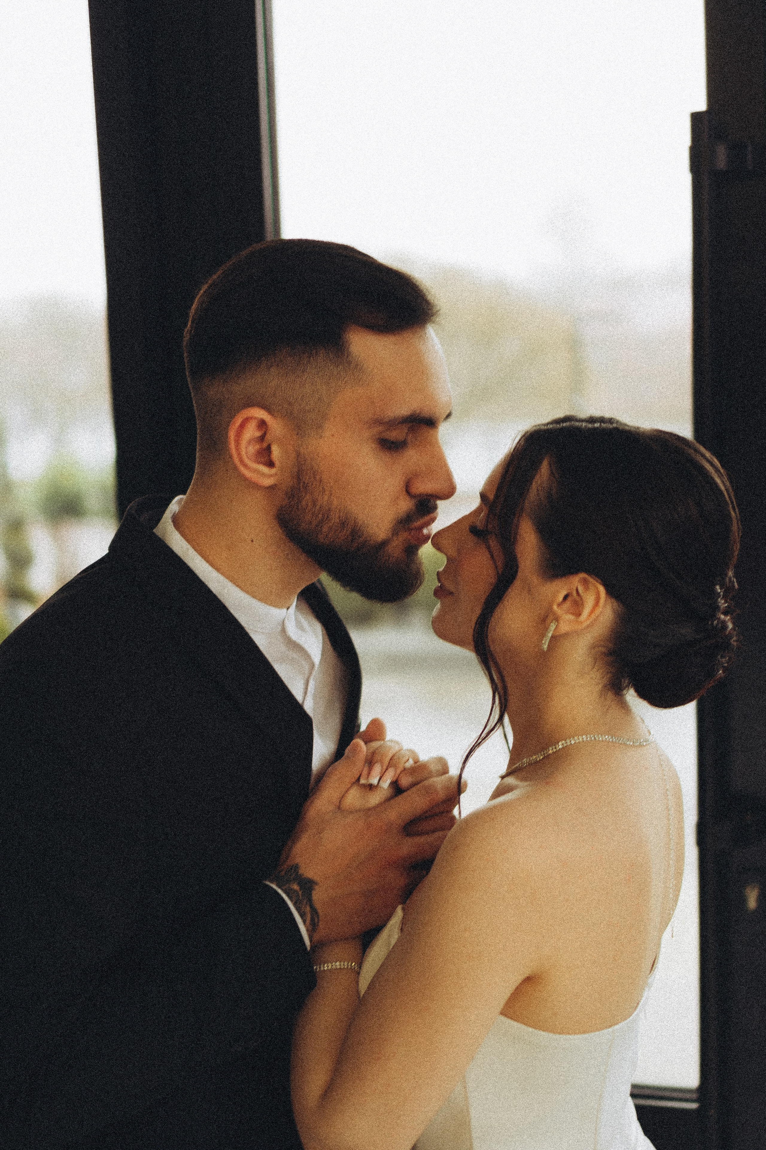 СВАДЕБНАЯ СЬЕМКА СБОРОВ ЖЕНИХА И НЕВЕСТЫ В ОТЕЛЕ И ТАКЖЕ ФОТОСЕССИИЯ В ОТЕЛЕЕ МЕГАПОЛИС БРЯНСК. Профессиональный фотограф, Санкт-Петербург — Виктория Богомолова