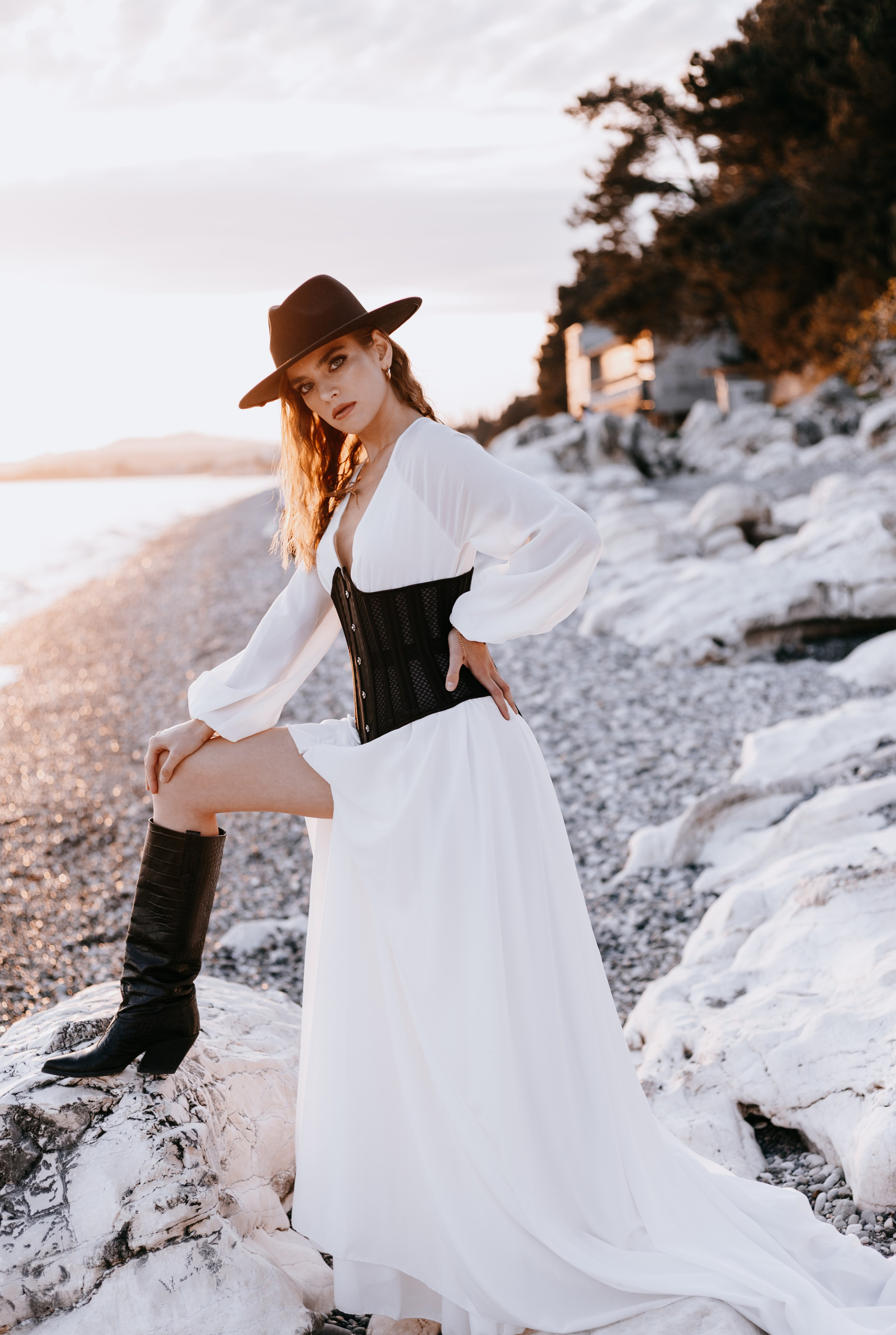 На белых скалах. Photographer Victoria Slavnova