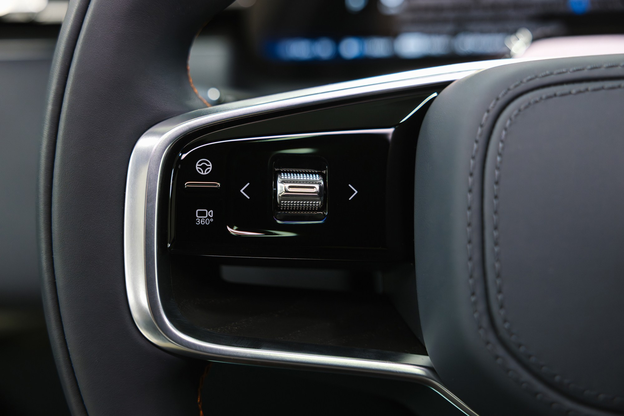 Zeekr 9X 2.0hyb 4WD AT (1401 л. с.) 2025, последовательно-параллельный гибрид, АКПП, 4WD. Автосалон «Х-Авто»