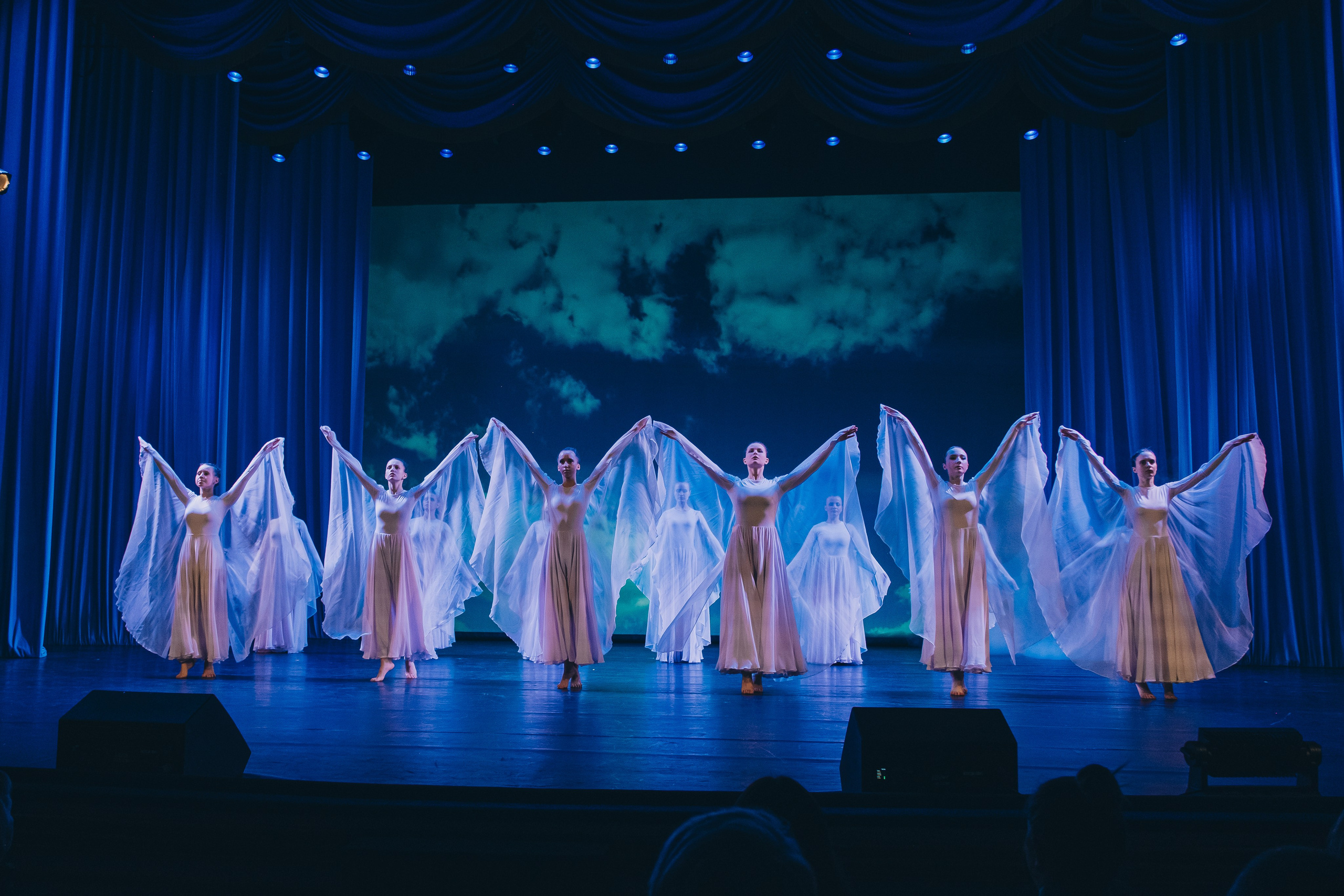 Танцевальный концерт. Фотограф в Иркутске Анна Мирошникова