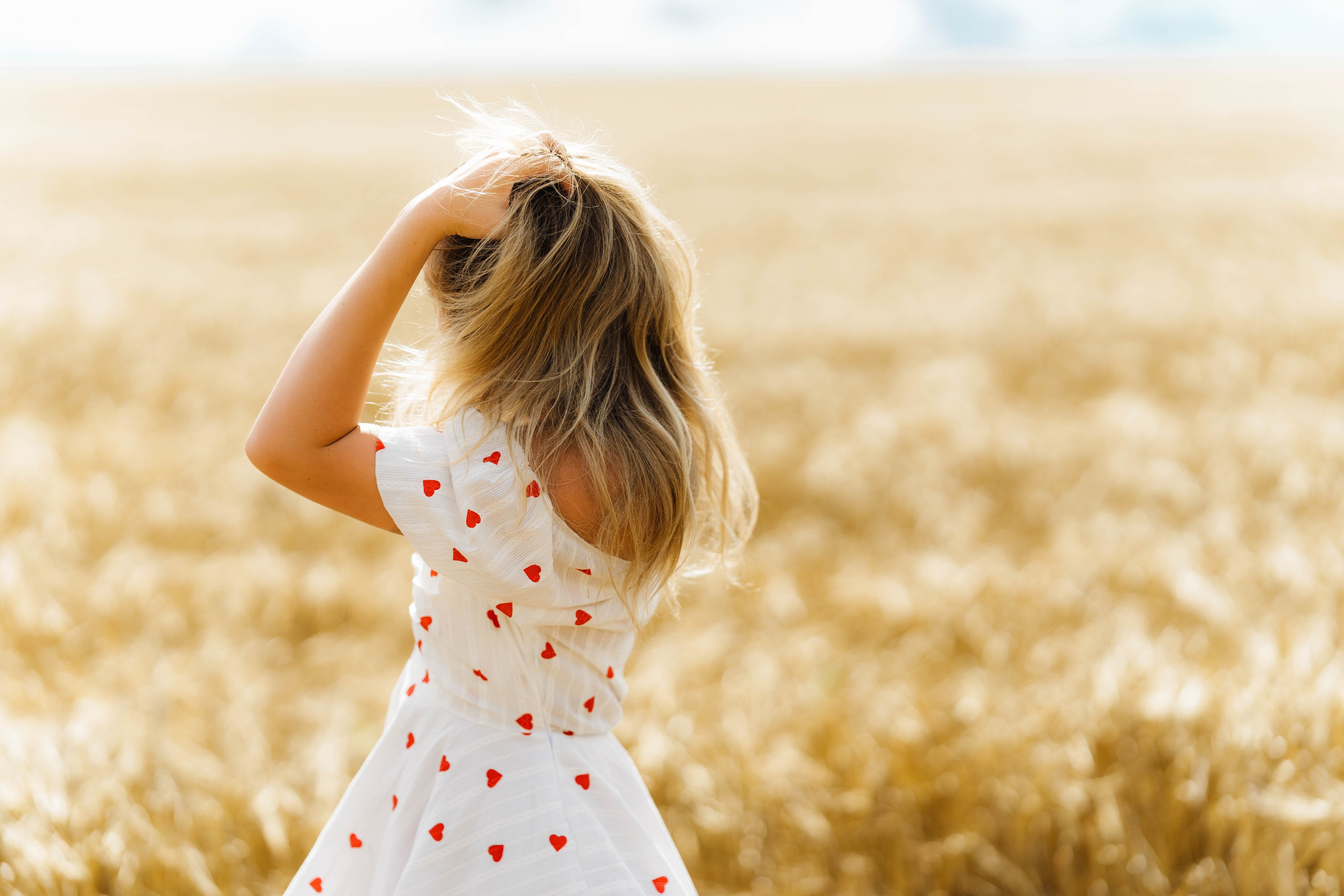 Елена, Сергиев Посад, пшеничное поле. Наталья Дукалова фотограф Щелково Королев Пушкино Москва Балашиха